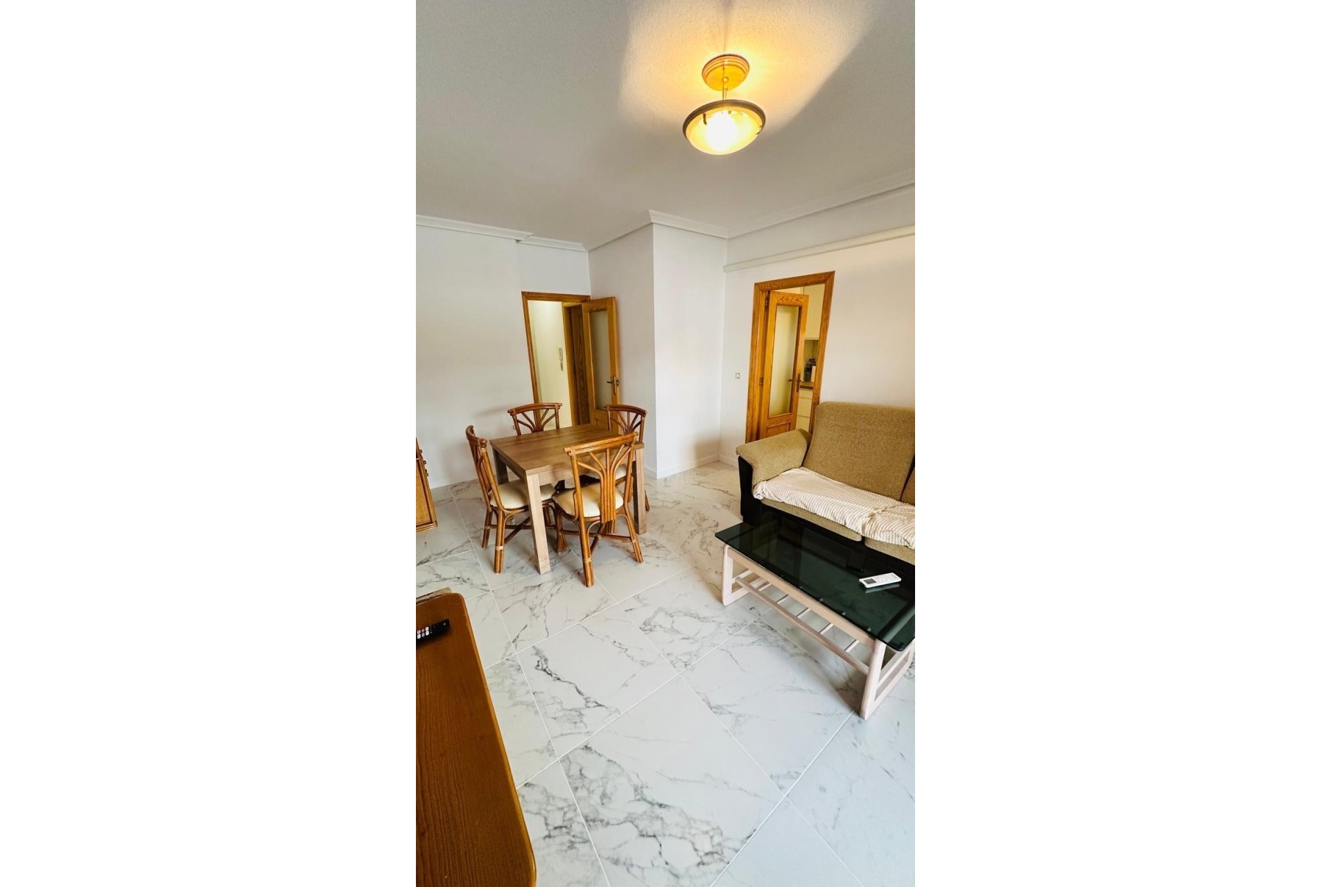 Revânzare - Apartament -
Torrevieja - Acequion