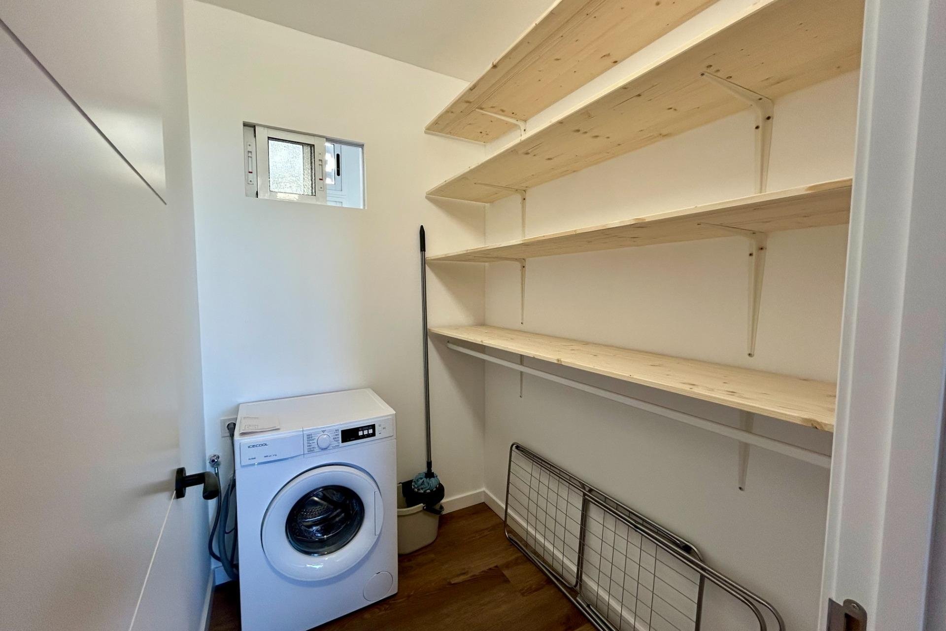 Revânzare - Apartament -
Torrevieja - Acequion
