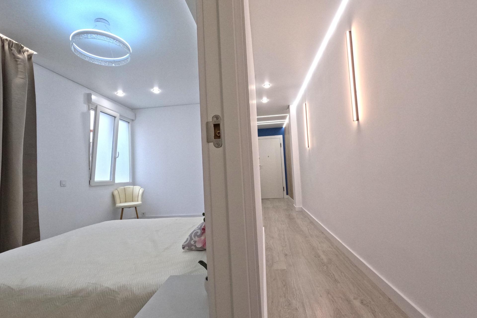 Revânzare - Apartament -
Torrevieja - Acequion