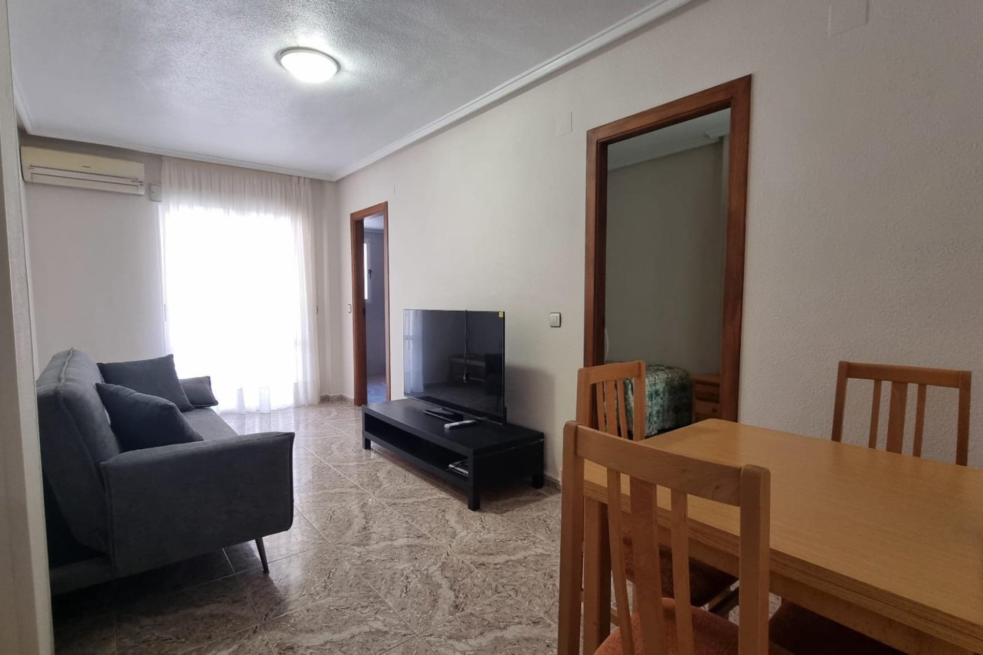 Revânzare - Apartament -
Torrevieja - Acequion