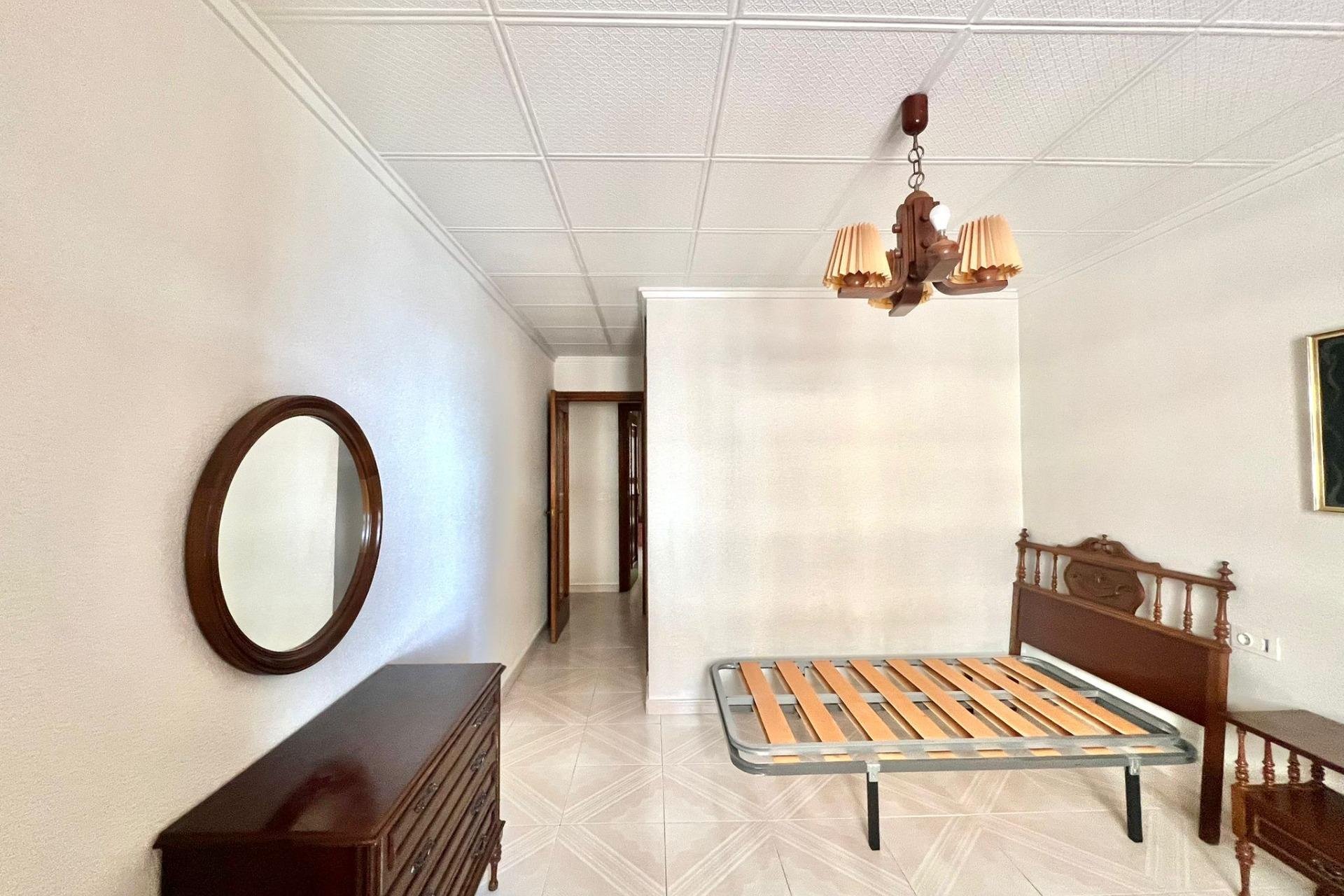 Revânzare - Apartament -
Torrevieja - Acequion