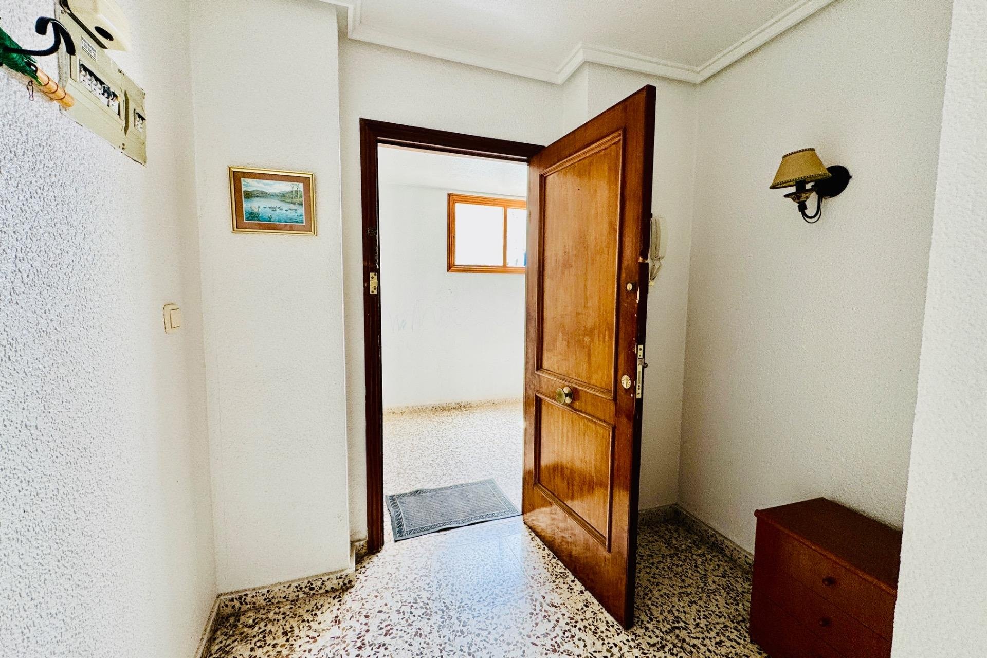 Revânzare - Apartament -
Torrevieja - Acequion