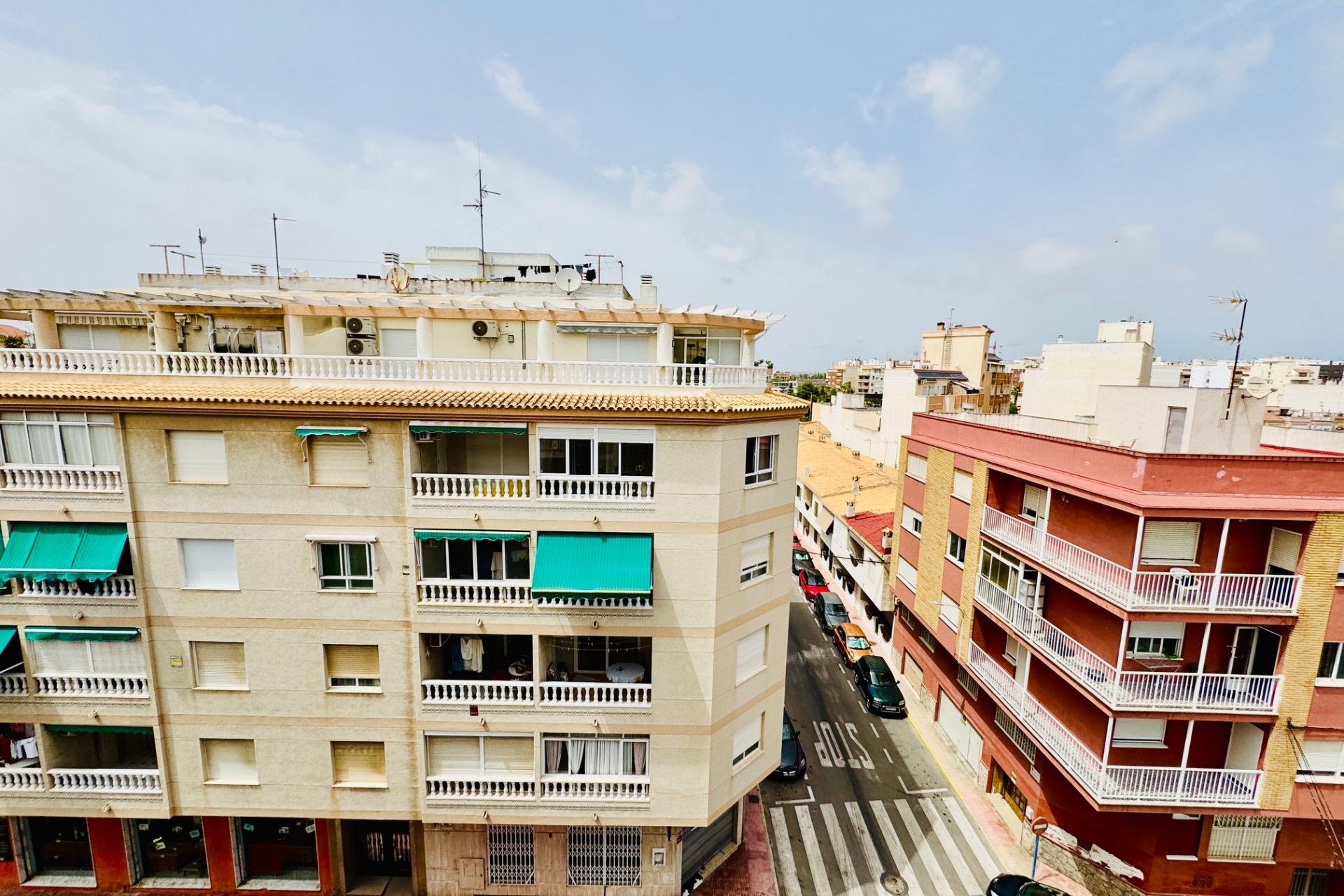 Revânzare - Apartament -
Torrevieja - Acequion