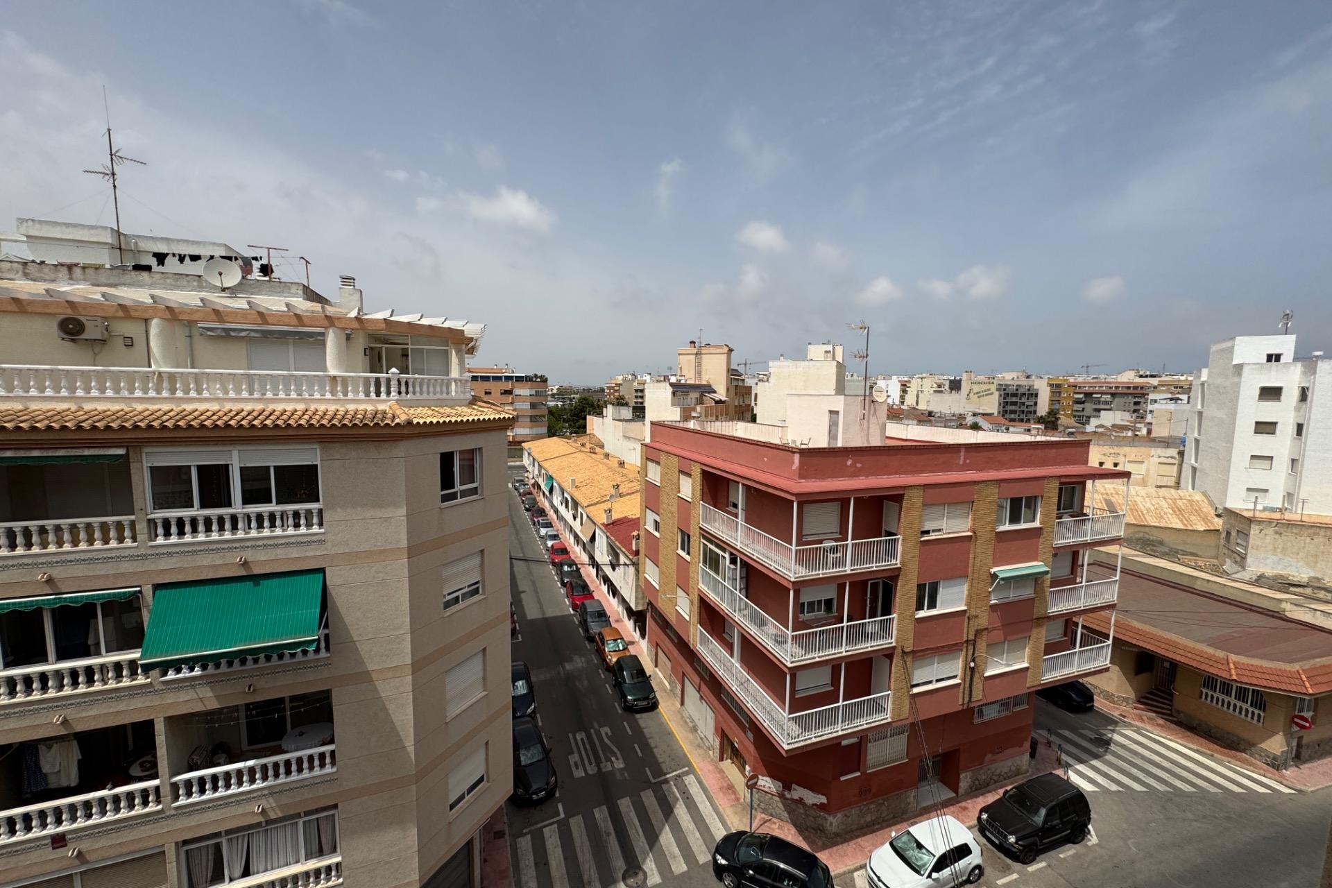 Revânzare - Apartament -
Torrevieja - Acequion