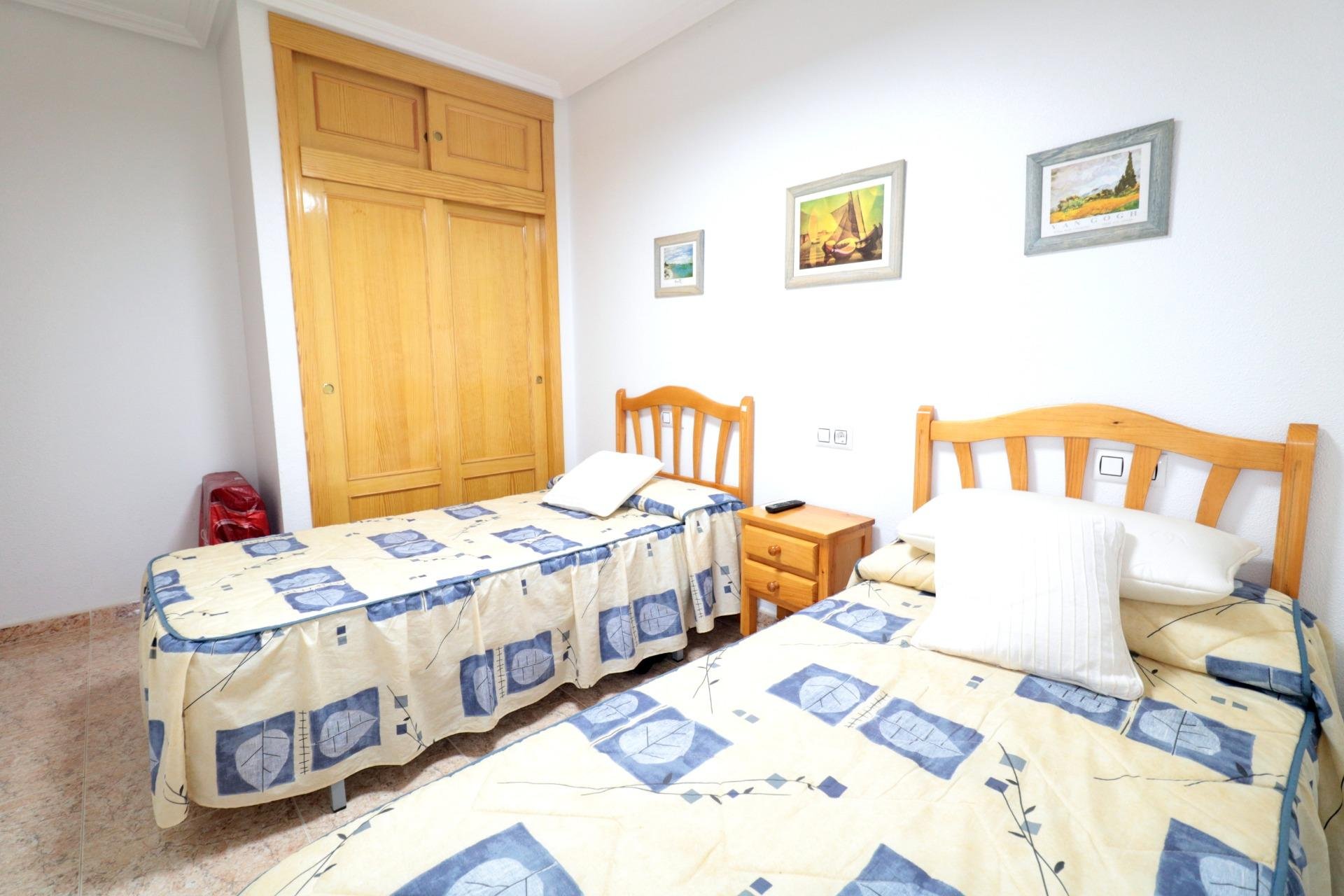 Revânzare - Apartament -
Torrevieja - Acequion