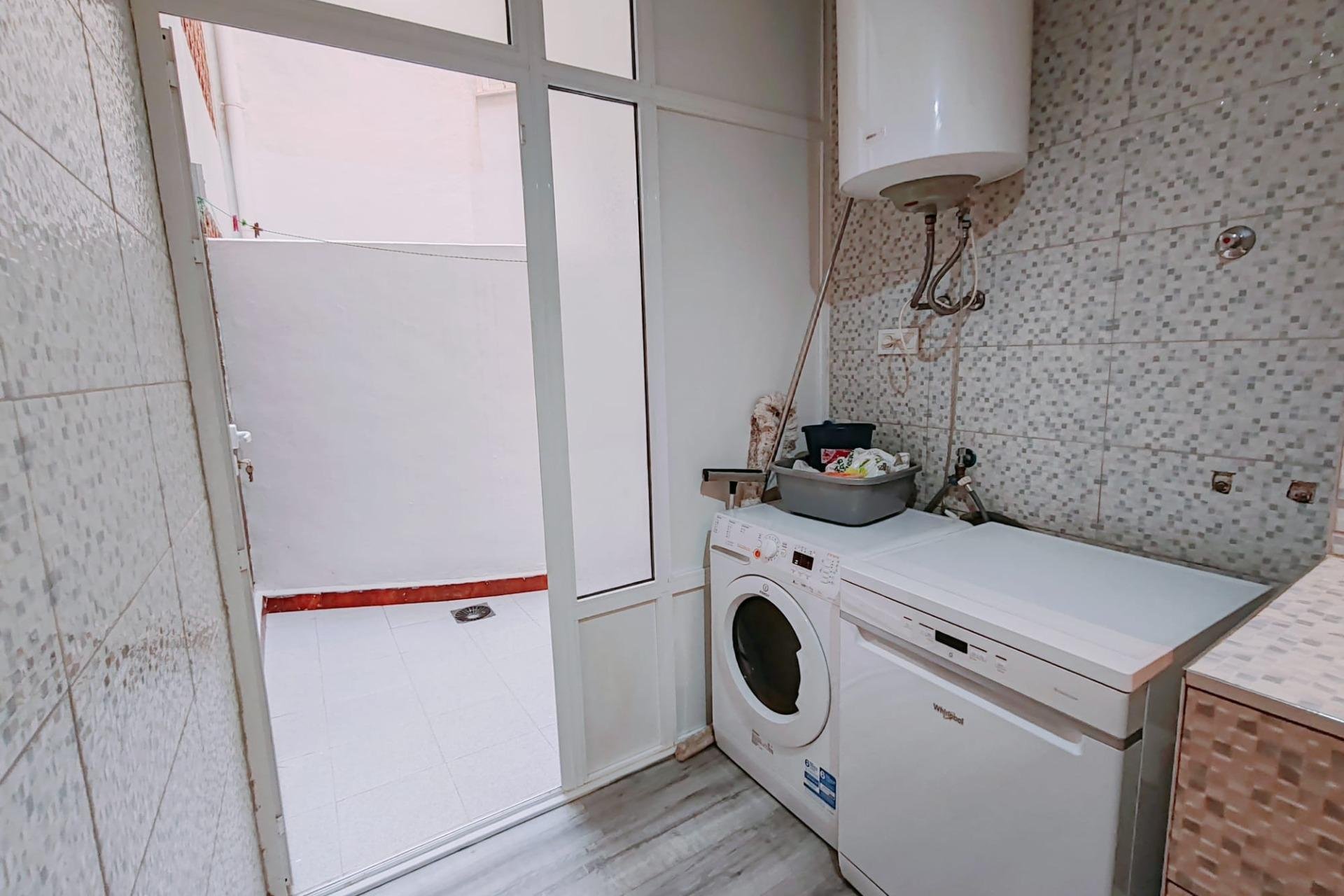 Revânzare - Apartament -
Torrevieja - Acequion