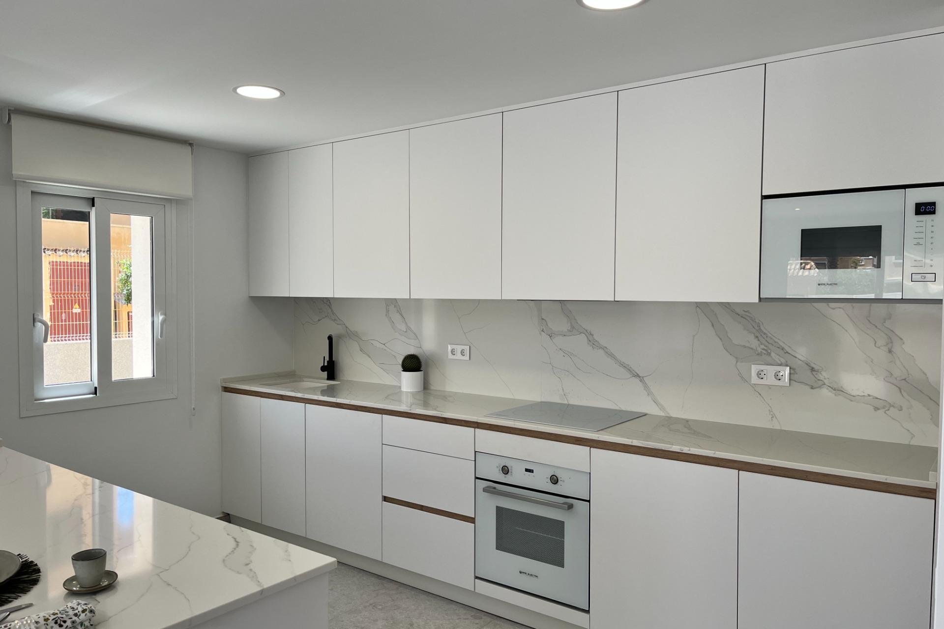 Revânzare - Apartament -
Torrevieja - Aguas Nuevas