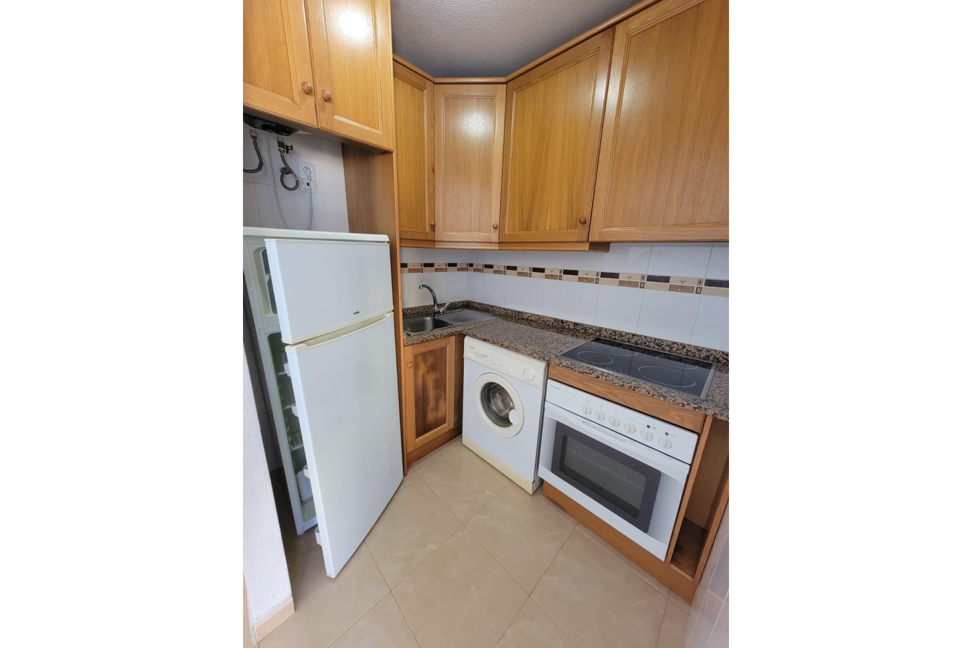 Revânzare - Apartament -
Torrevieja - Aguas Nuevas