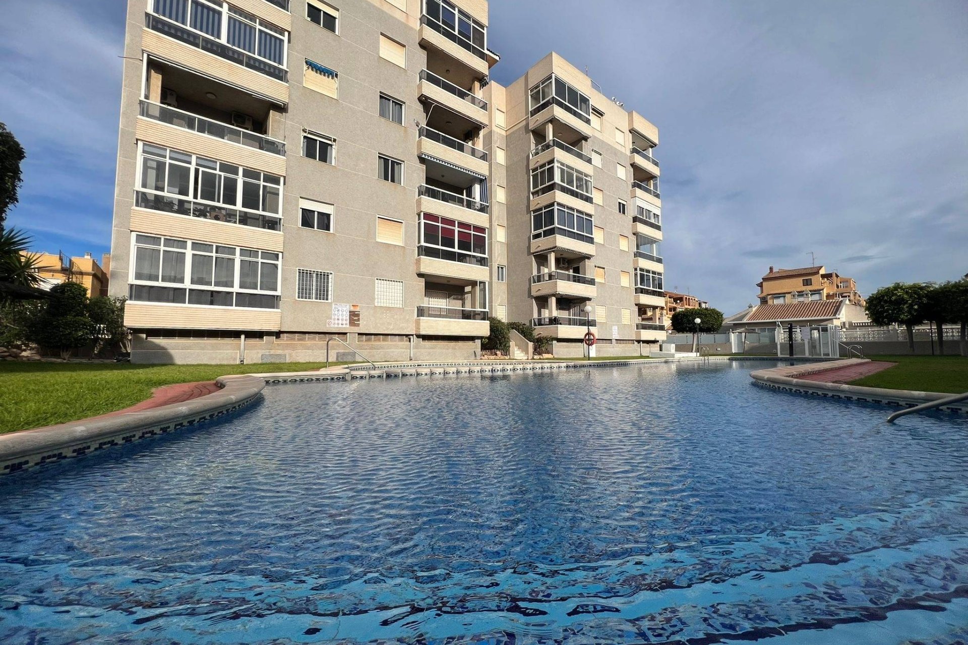 Revânzare - Apartament -
Torrevieja - Aguas Nuevas