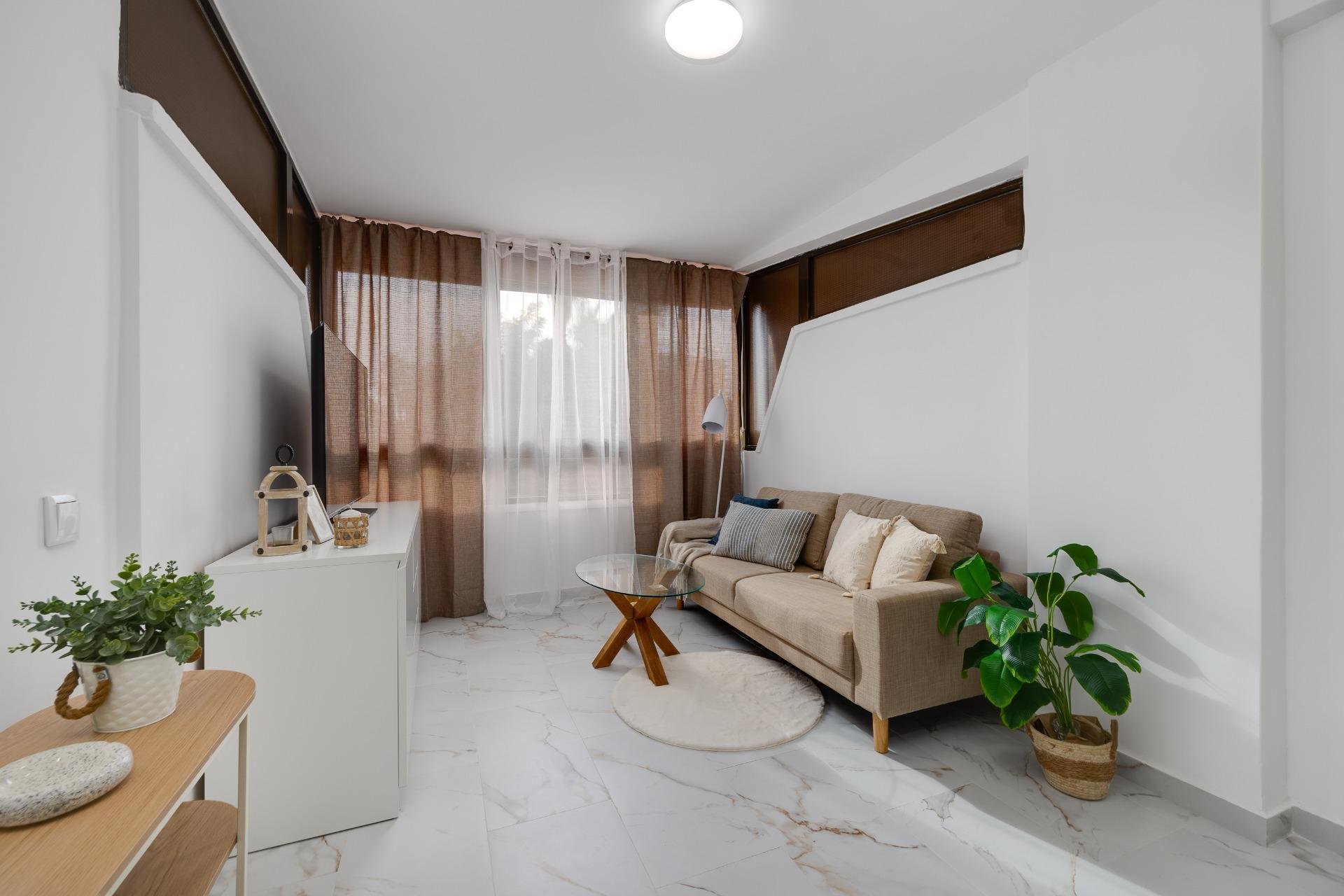 Revânzare - Apartament -
Torrevieja - Cabo Cervera
