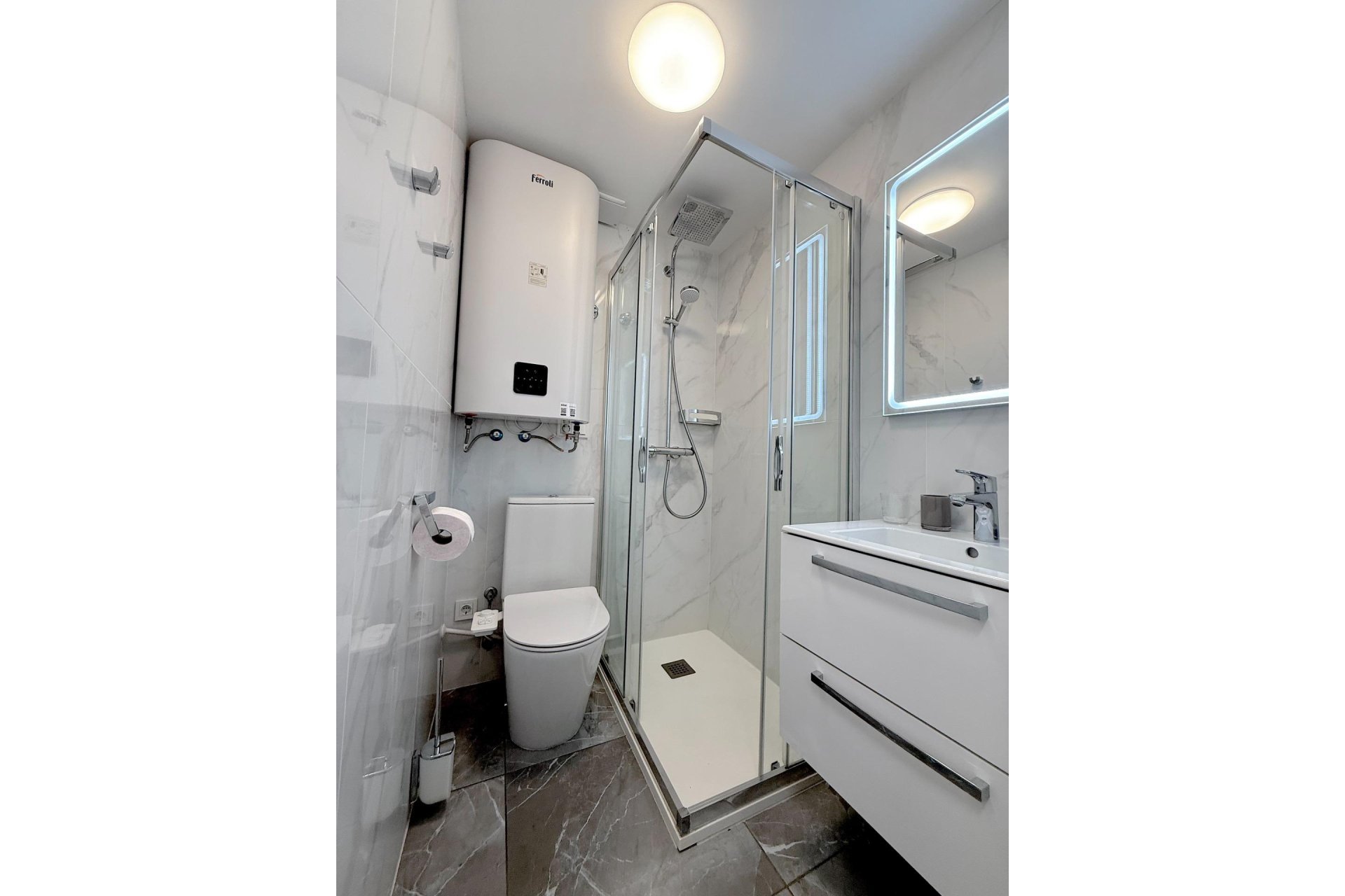 Revânzare - Apartament -
Torrevieja - Cabo Cervera