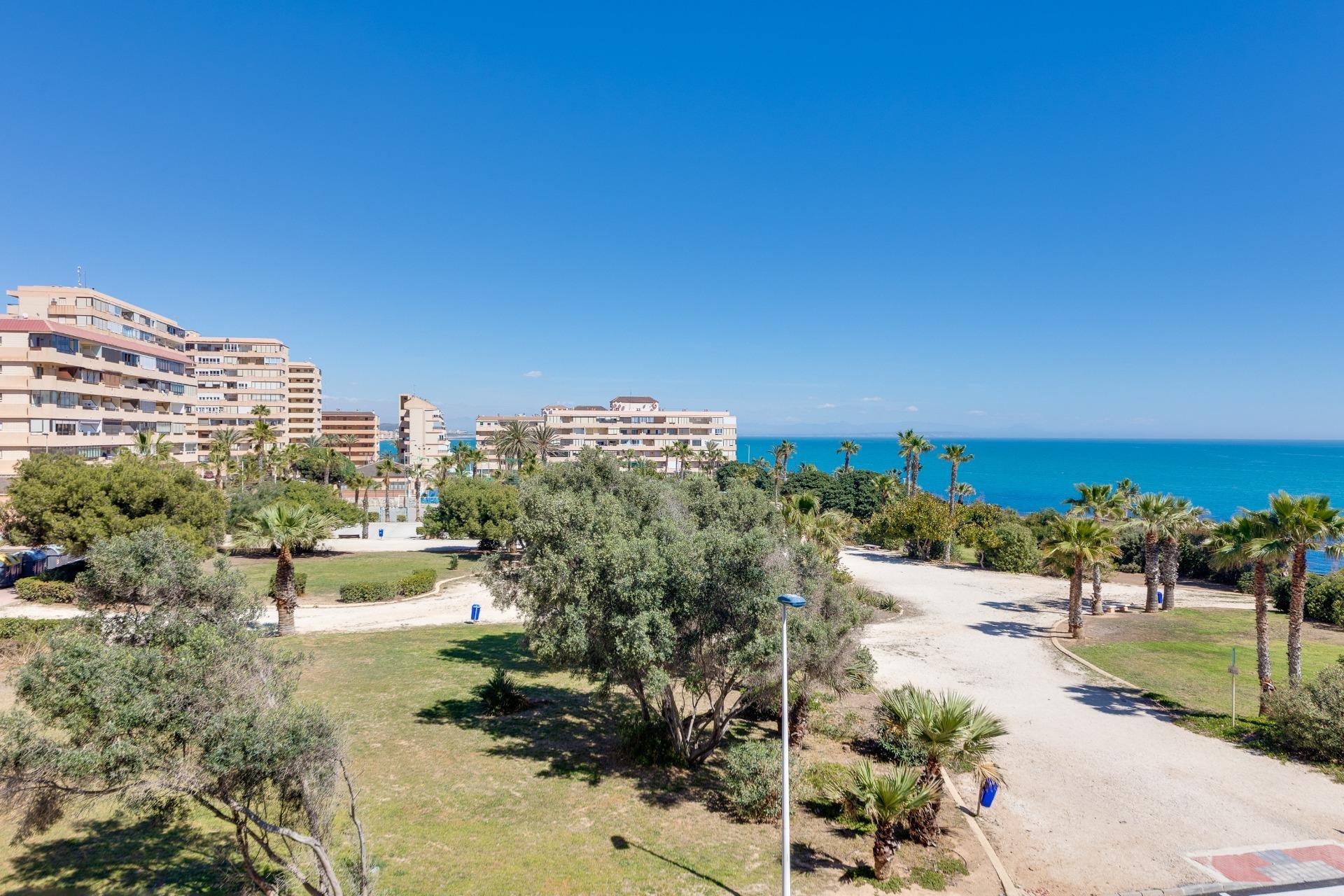 Revânzare - Apartament -
Torrevieja - Cabo Cervera