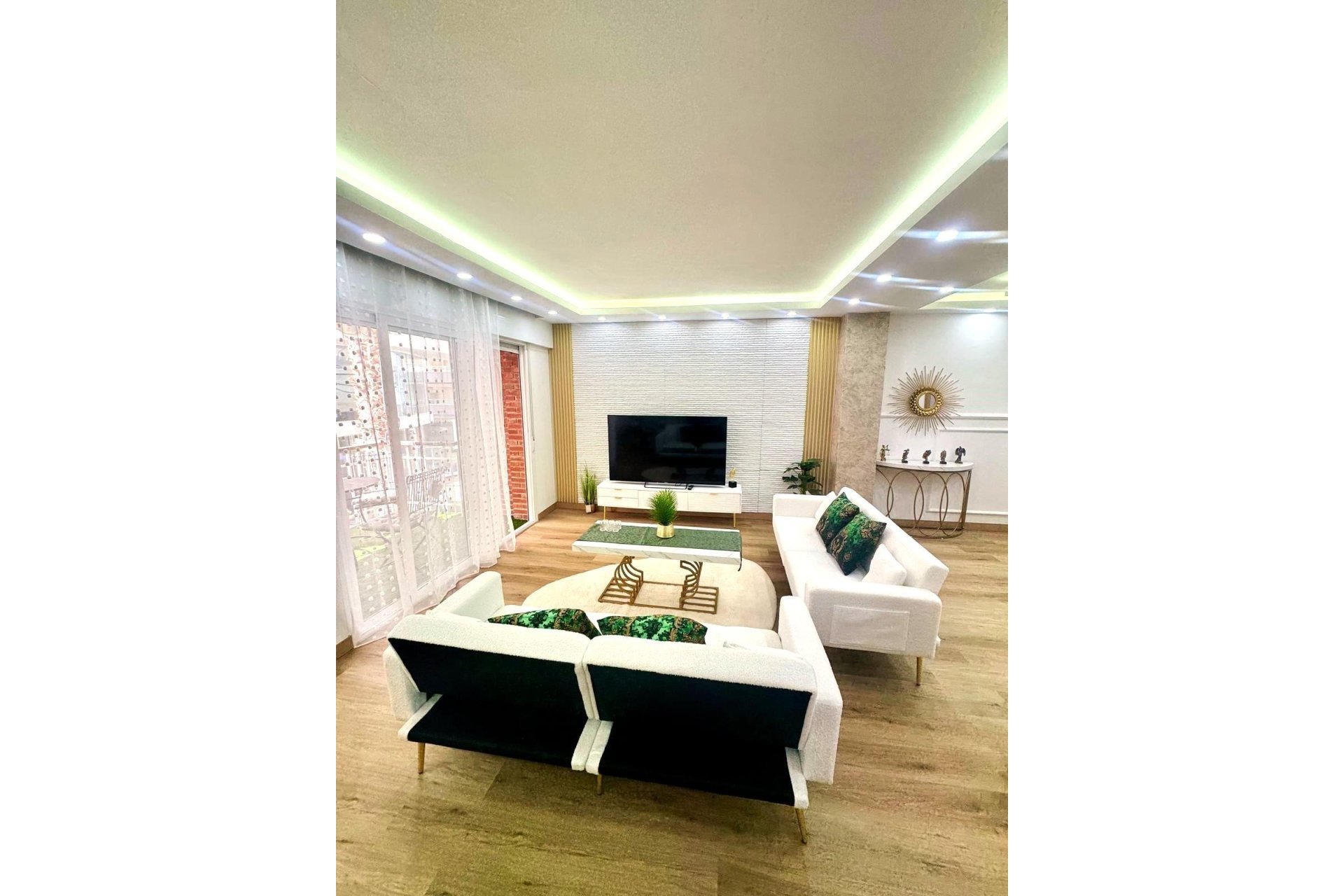 Revânzare - Apartament -
Torrevieja - Centro - Muelle Pesquero