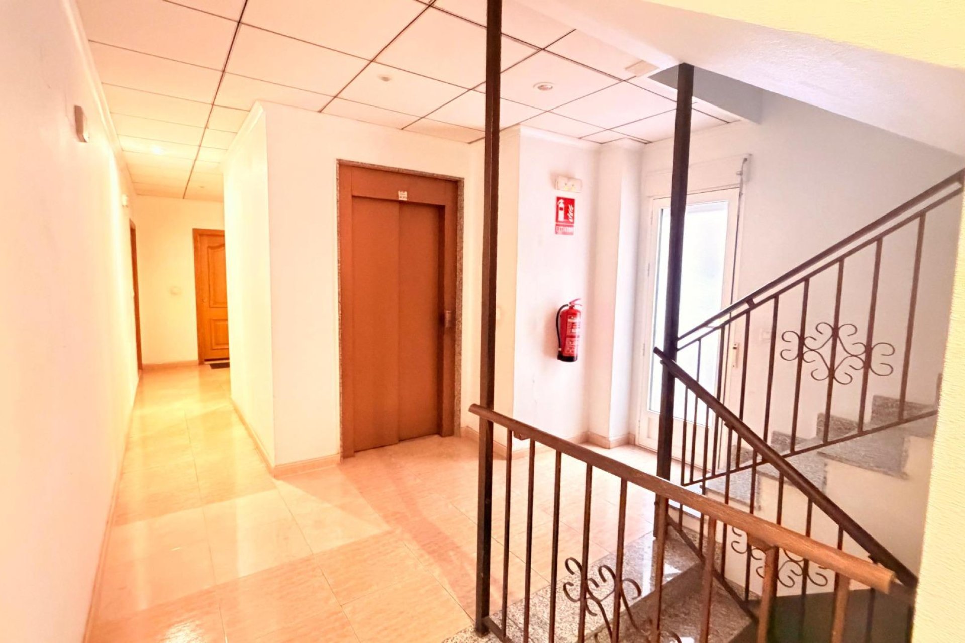 Revânzare - Apartament -
Torrevieja - Centro - Muelle Pesquero