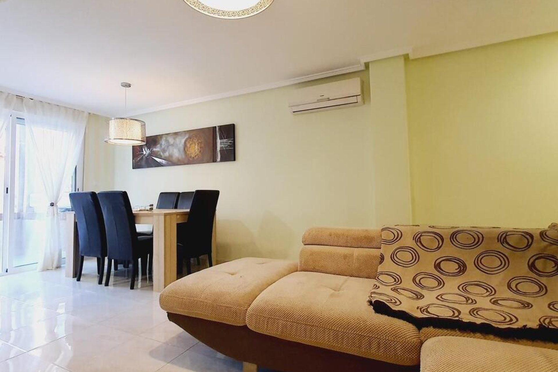 Revânzare - Apartament -
Torrevieja - Centro