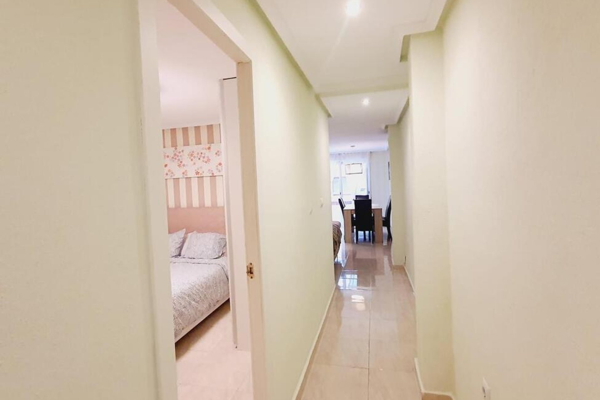 Revânzare - Apartament -
Torrevieja - Centro