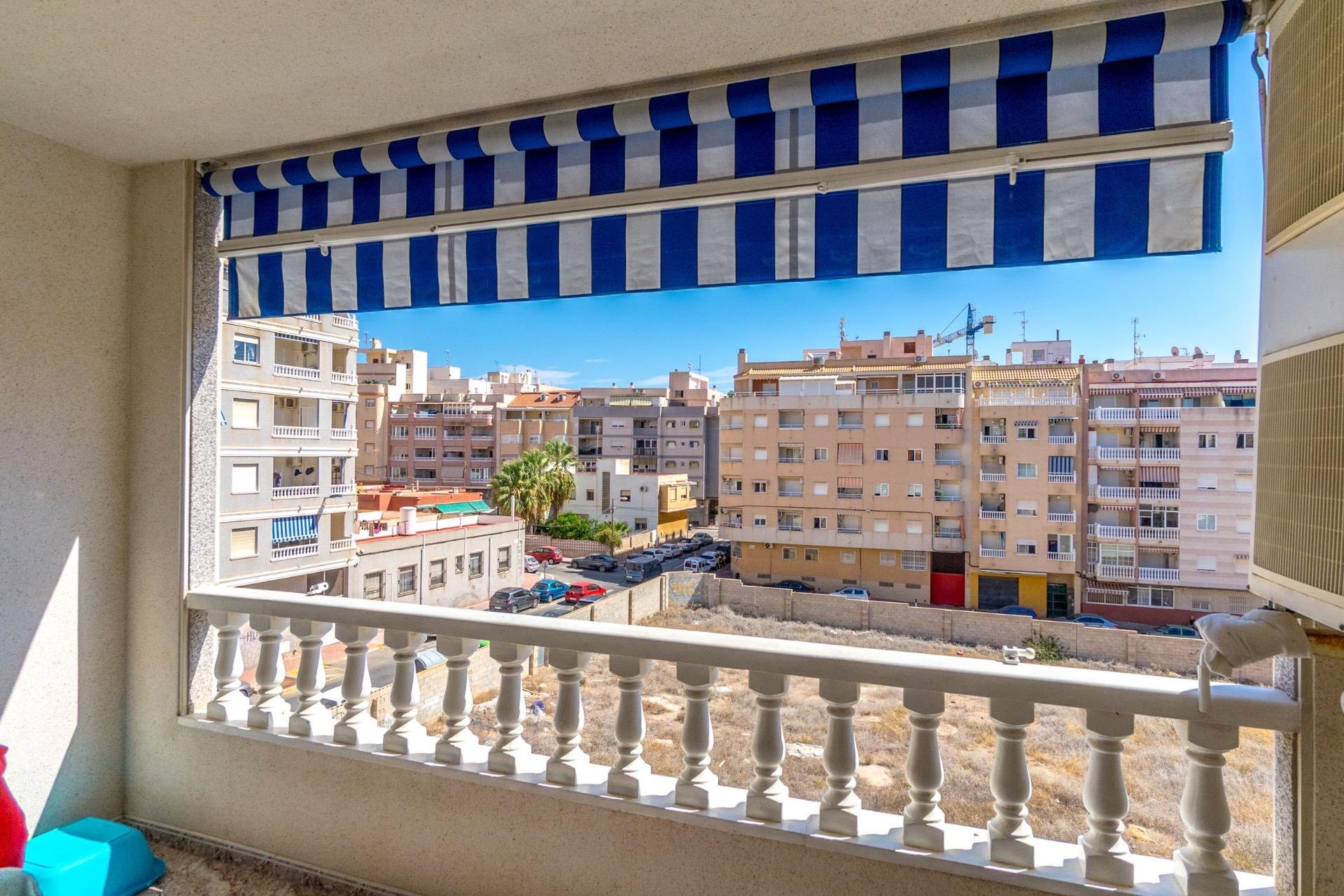 Revânzare - Apartament -
Torrevieja - Centro