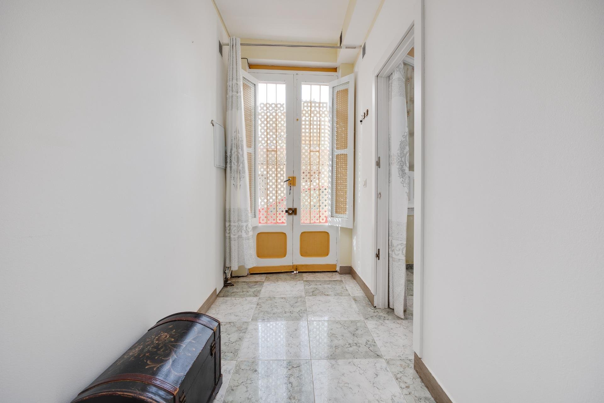 Revânzare - Apartament -
Torrevieja - Centro