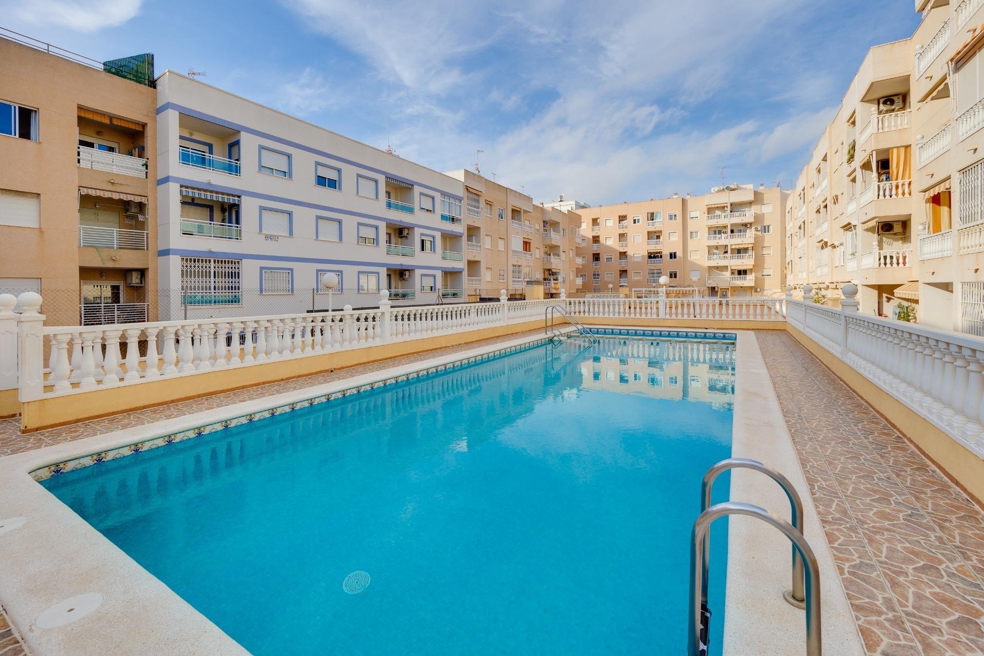 Revânzare - Apartament -
Torrevieja - Centro