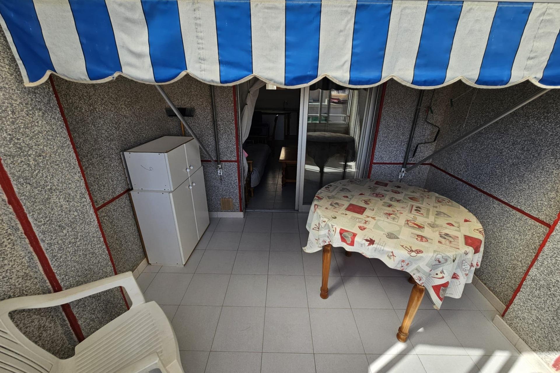 Revânzare - Apartament -
Torrevieja - Centro