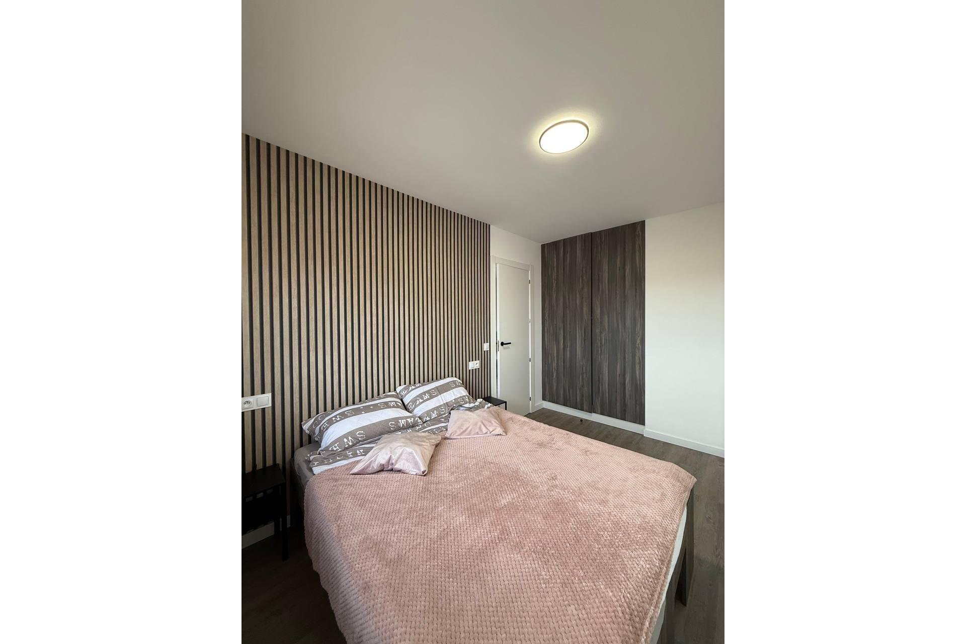 Revânzare - Apartament -
Torrevieja - Centro