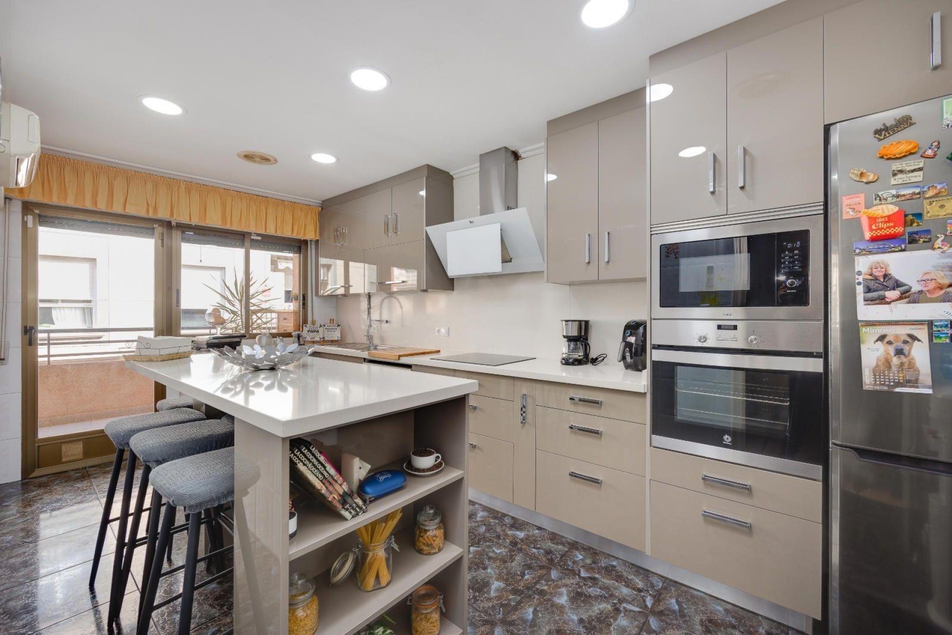 Revânzare - Apartament -
Torrevieja - Centro