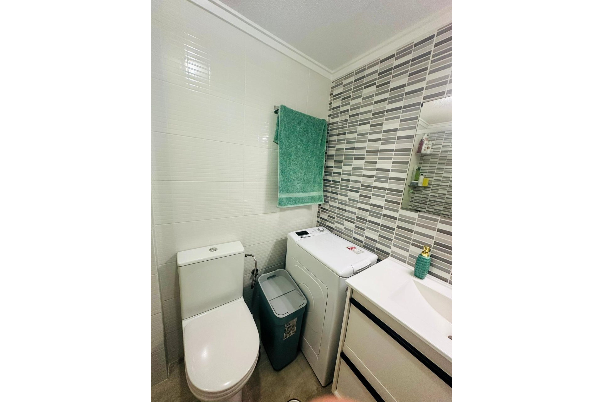 Revânzare - Apartament -
Torrevieja - Centro