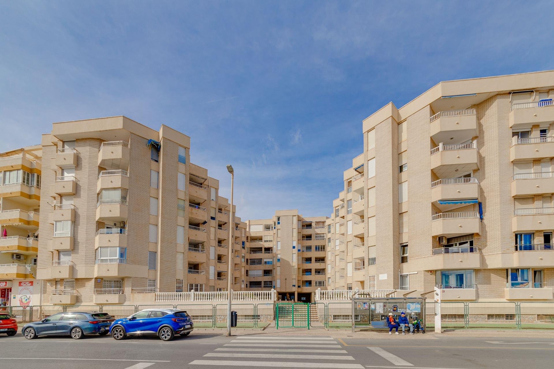 Revânzare - Apartament -
Torrevieja - Centro