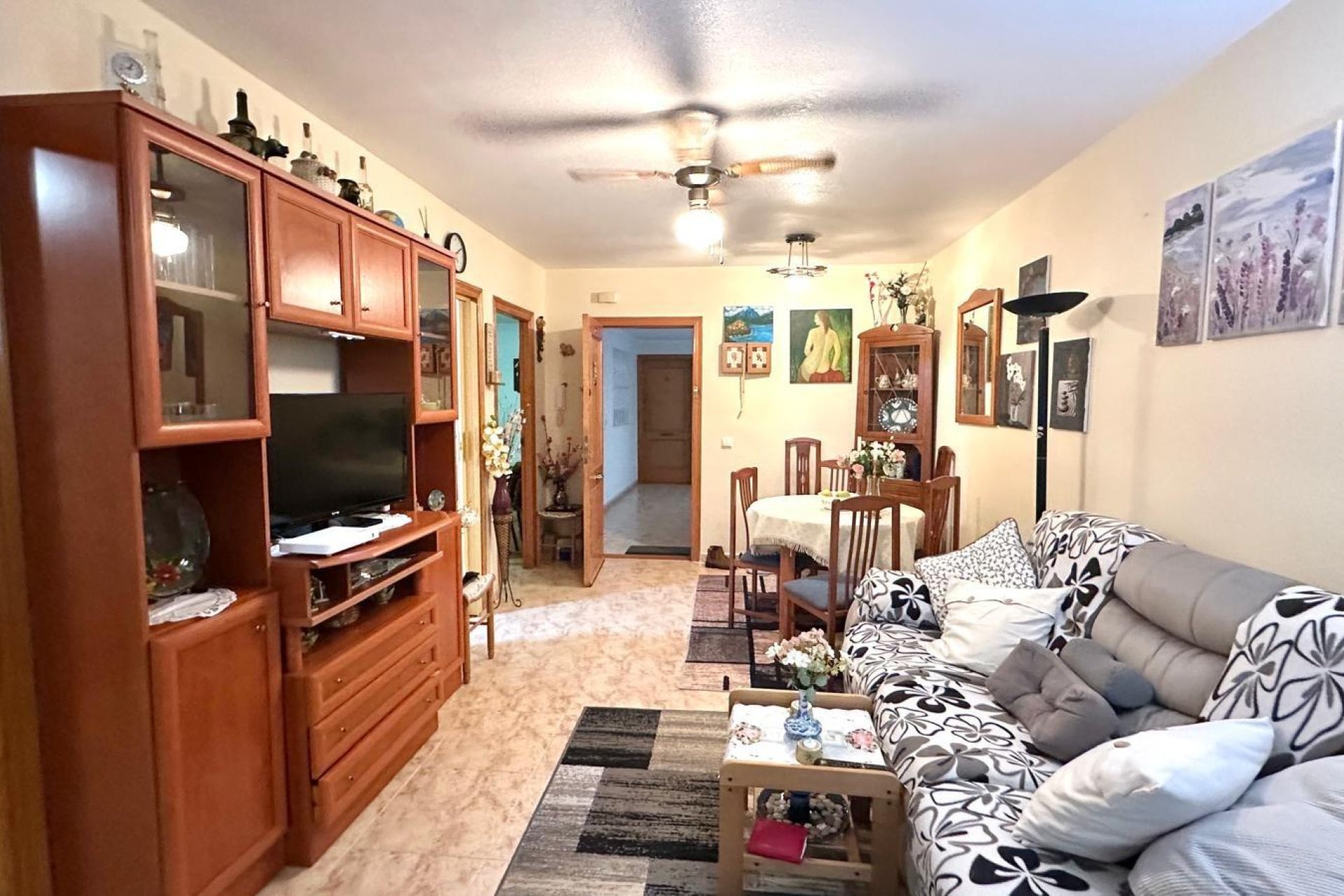 Revânzare - Apartament -
Torrevieja - Centro