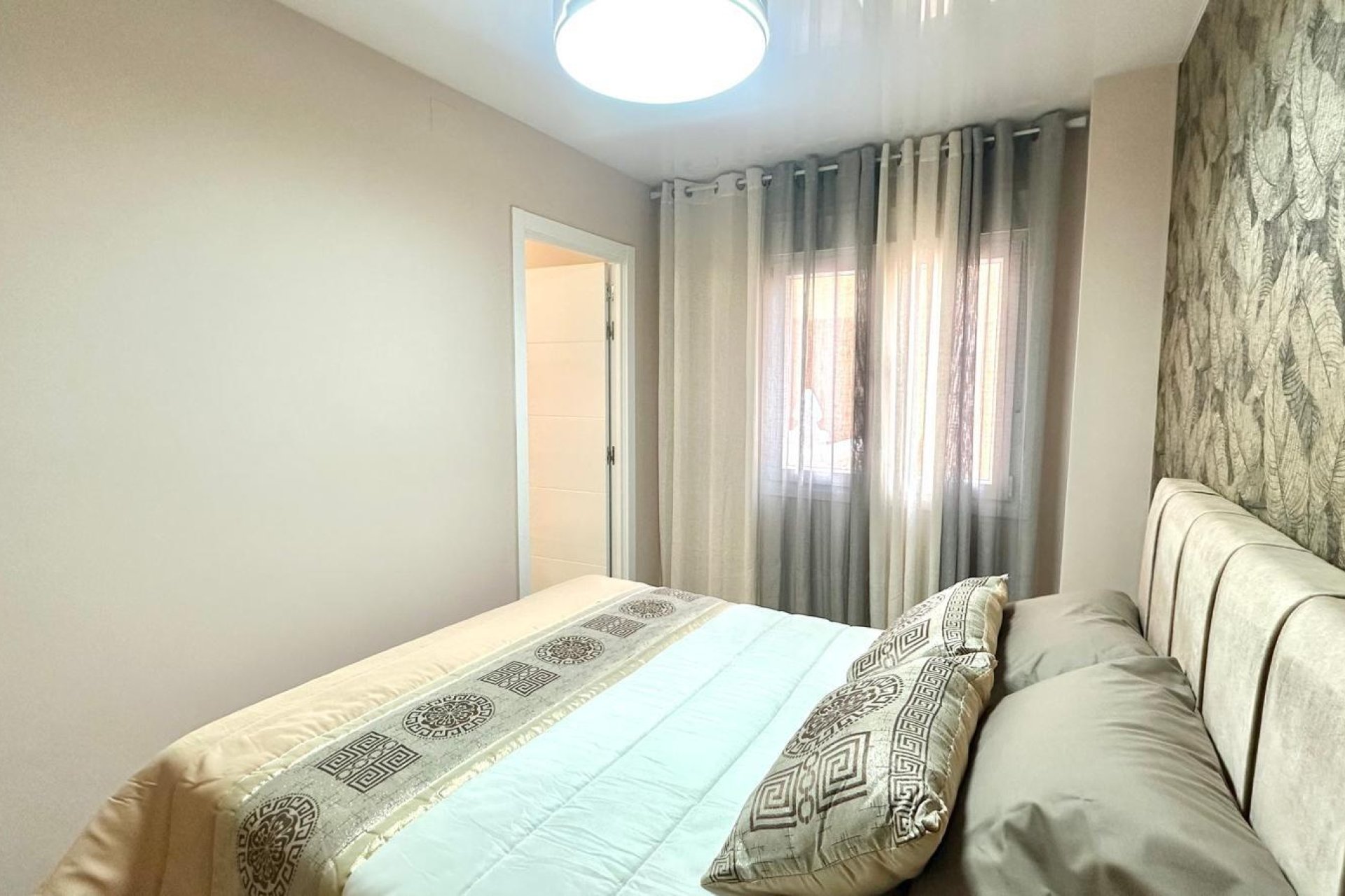 Revânzare - Apartament -
Torrevieja - Centro