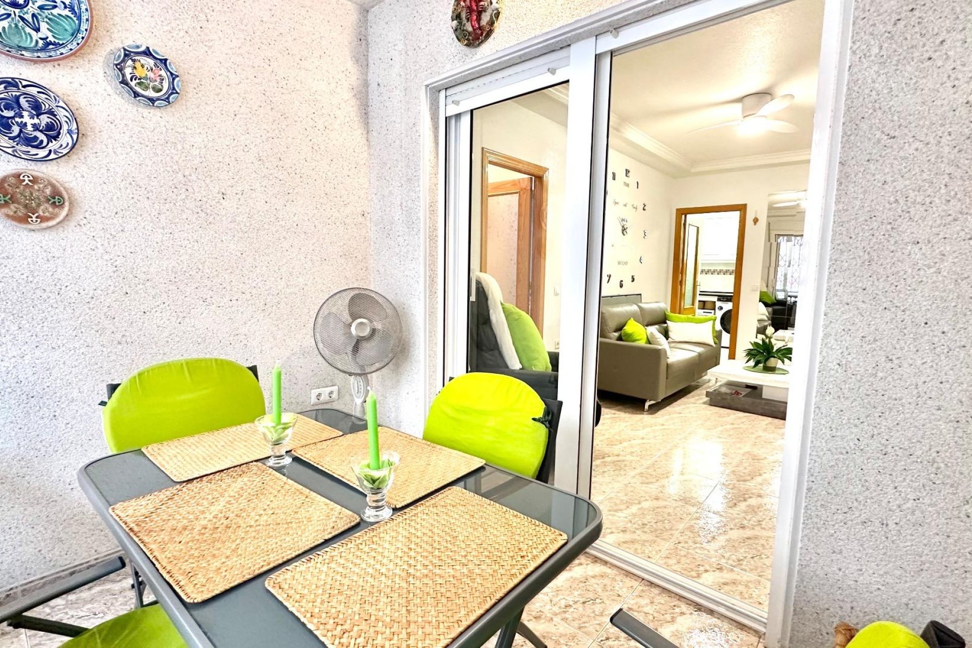 Revânzare - Apartament -
Torrevieja - Centro