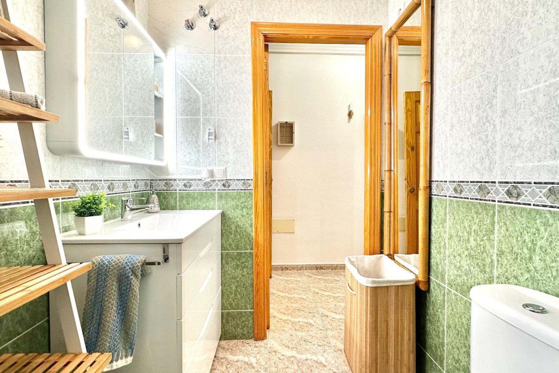 Revânzare - Apartament -
Torrevieja - Centro