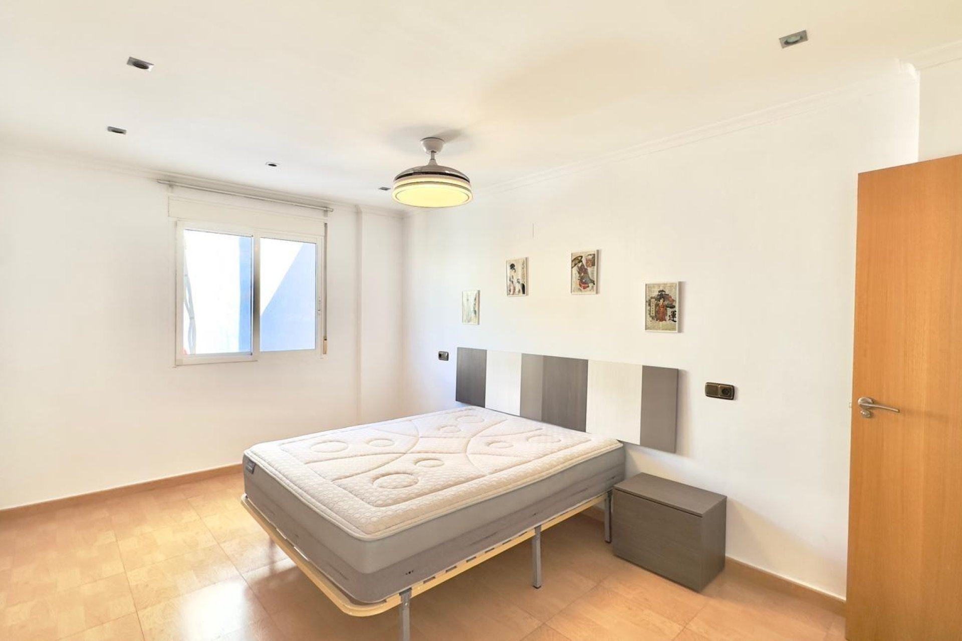 Revânzare - Apartament -
Torrevieja - Centro