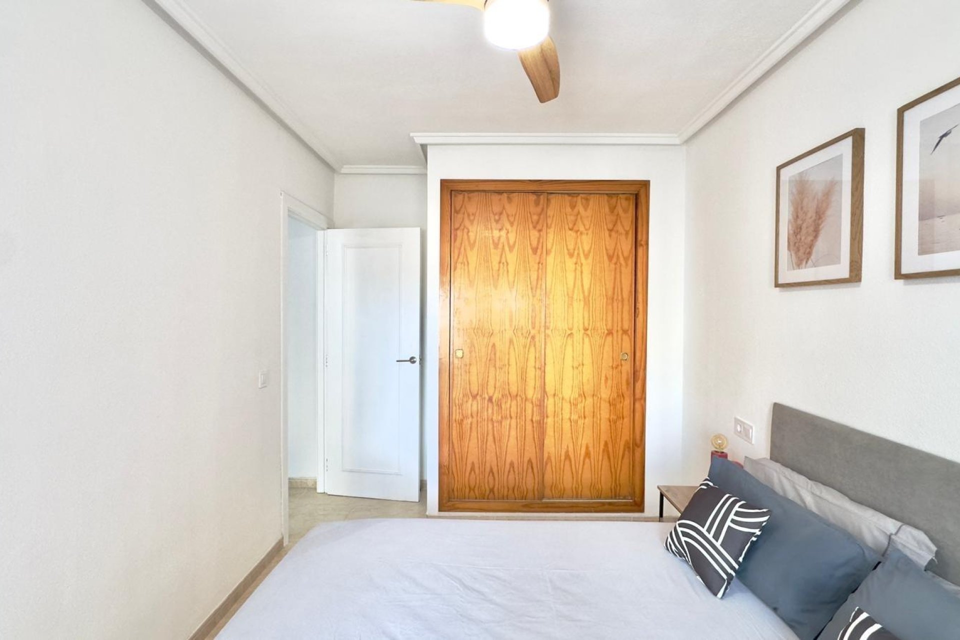 Revânzare - Apartament -
Torrevieja - Centro