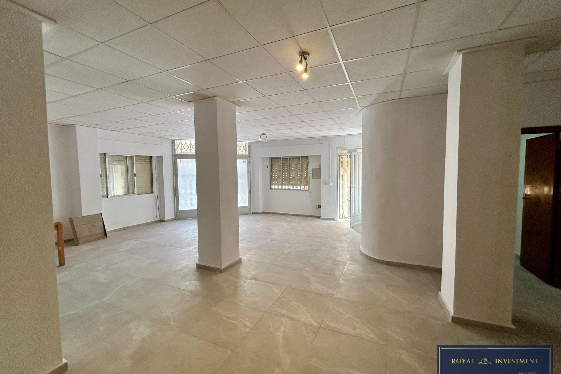 Revânzare - Apartament -
Torrevieja - Centro
