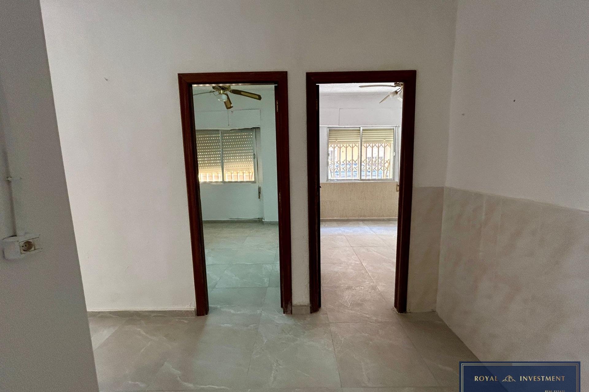 Revânzare - Apartament -
Torrevieja - Centro