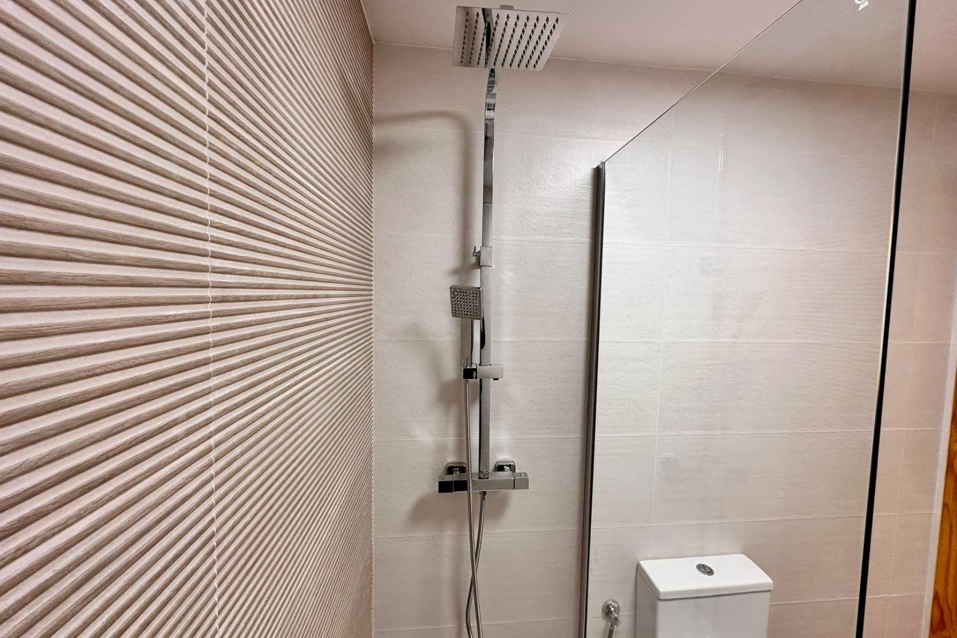 Revânzare - Apartament -
Torrevieja - Centro