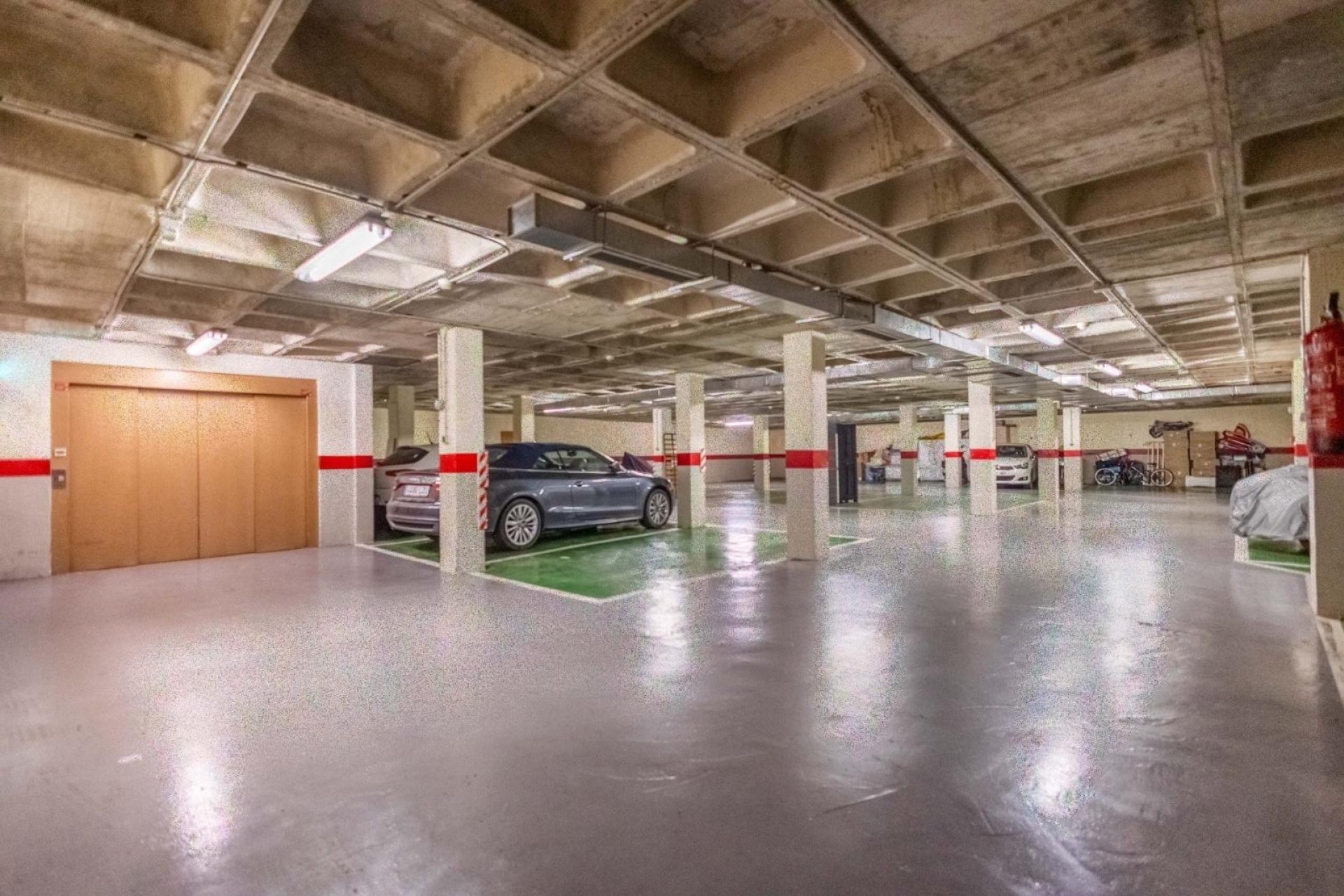 Revânzare - Apartament -
Torrevieja - Centro