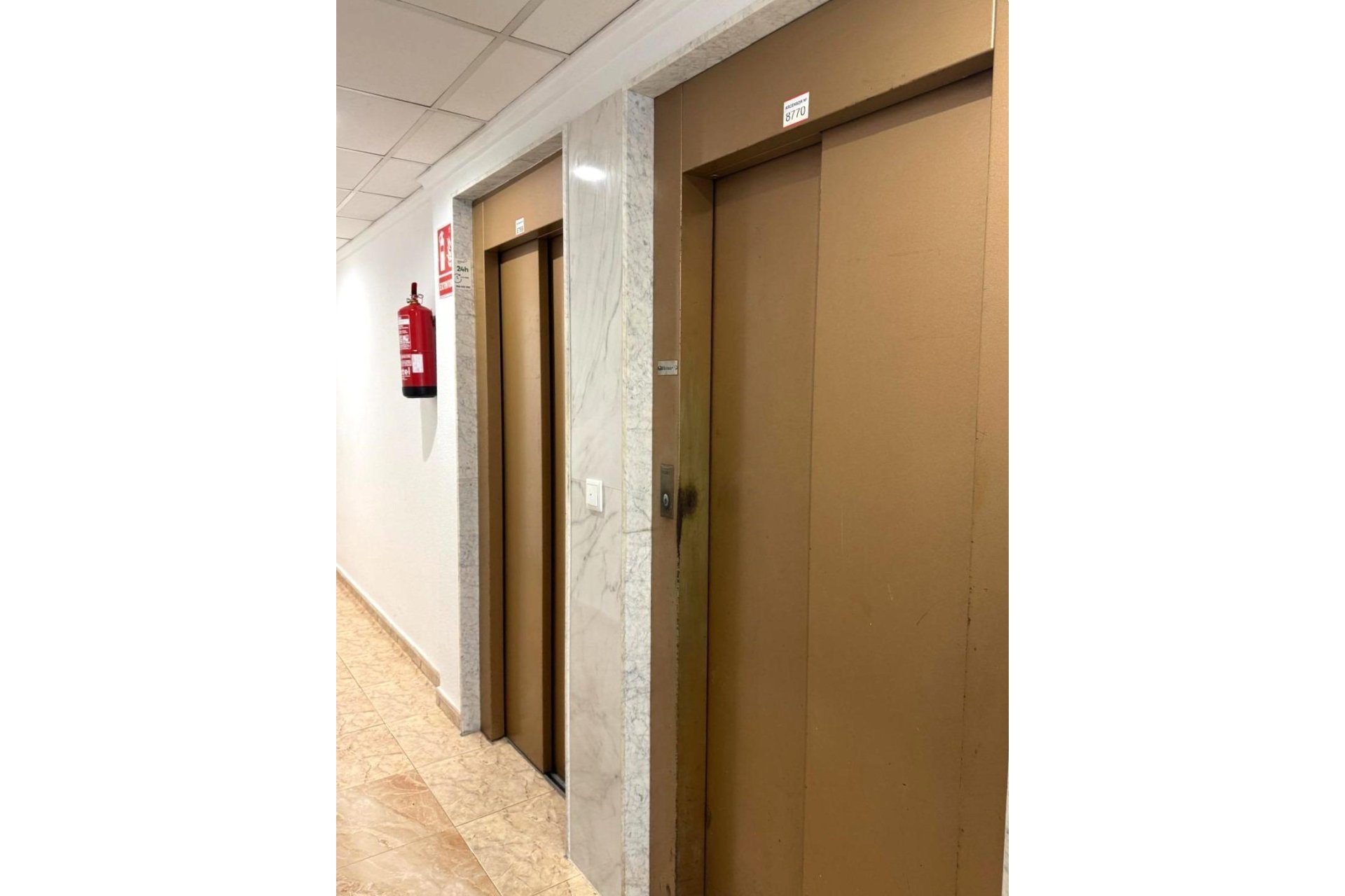 Revânzare - Apartament -
Torrevieja - Centro