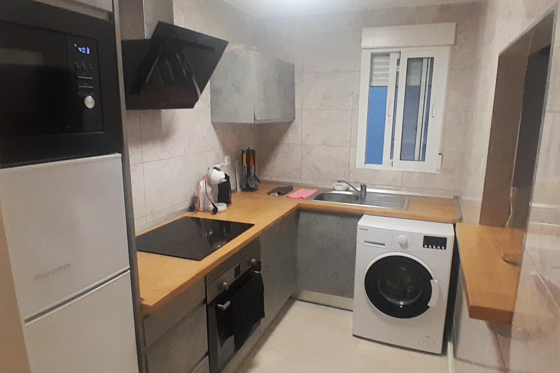 Revânzare - Apartament -
Torrevieja - Centro
