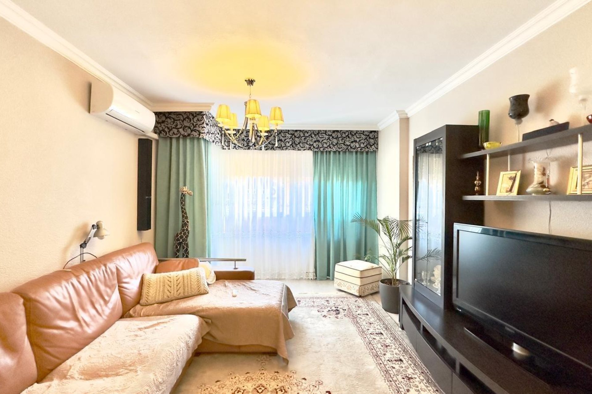 Revânzare - Apartament -
Torrevieja - Centro