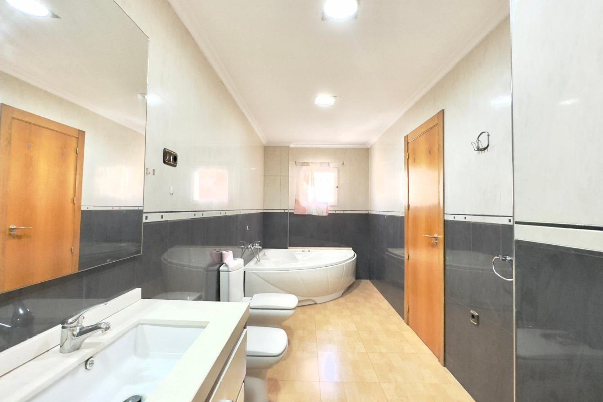 Revânzare - Apartament -
Torrevieja - Centro
