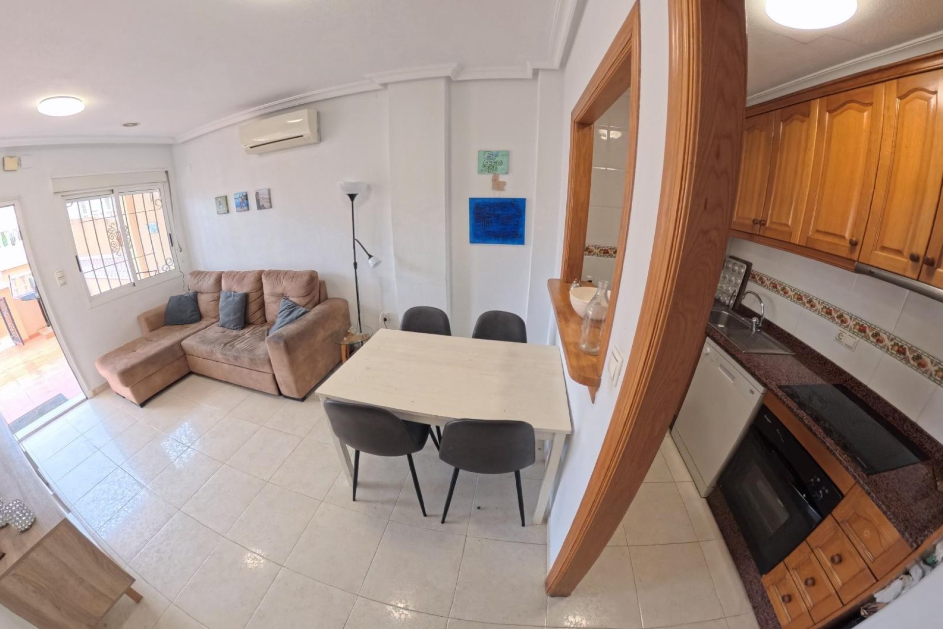 Revânzare - Apartament -
Torrevieja - Centro