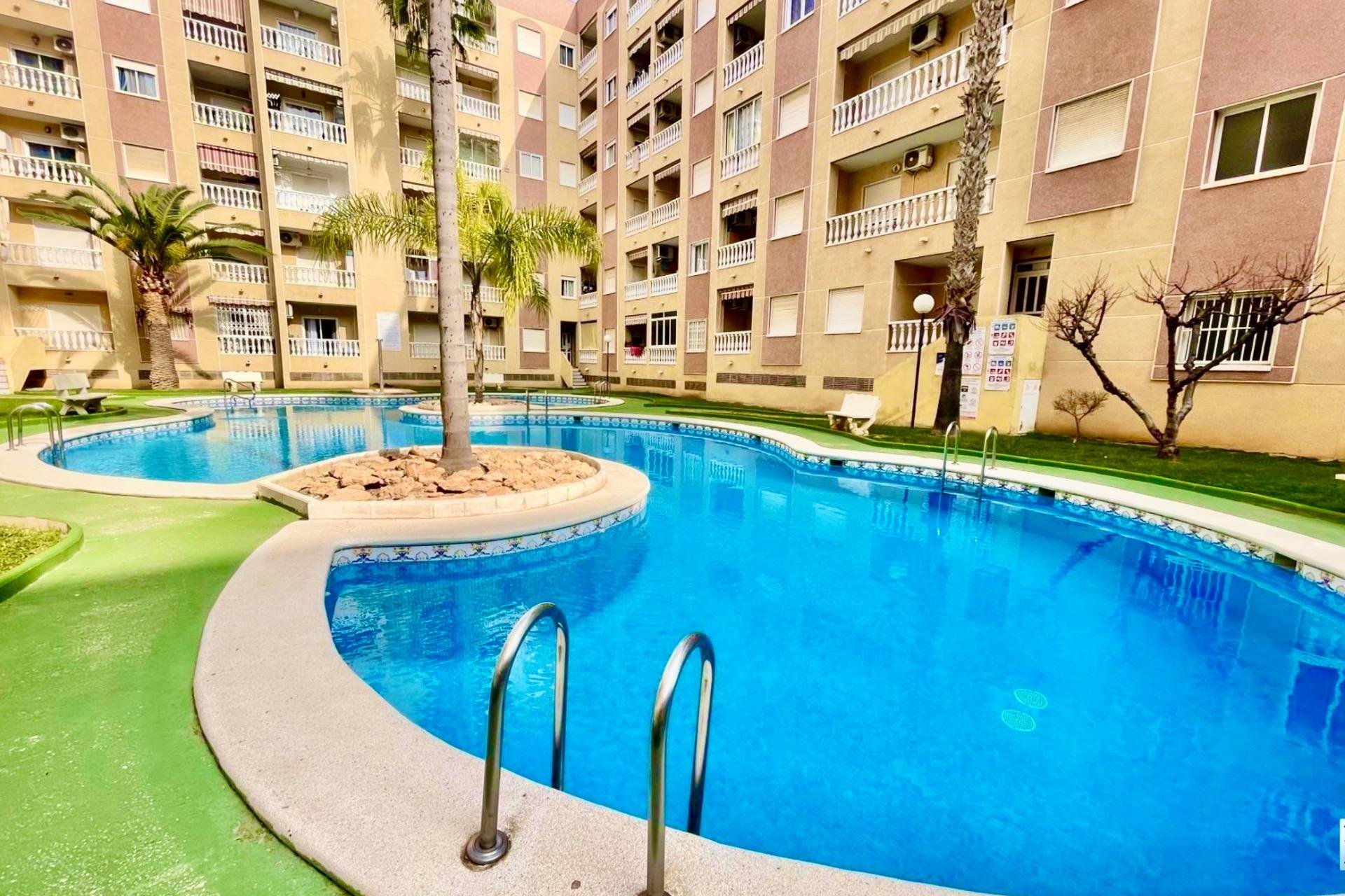 Revânzare - Apartament -
Torrevieja - Centro