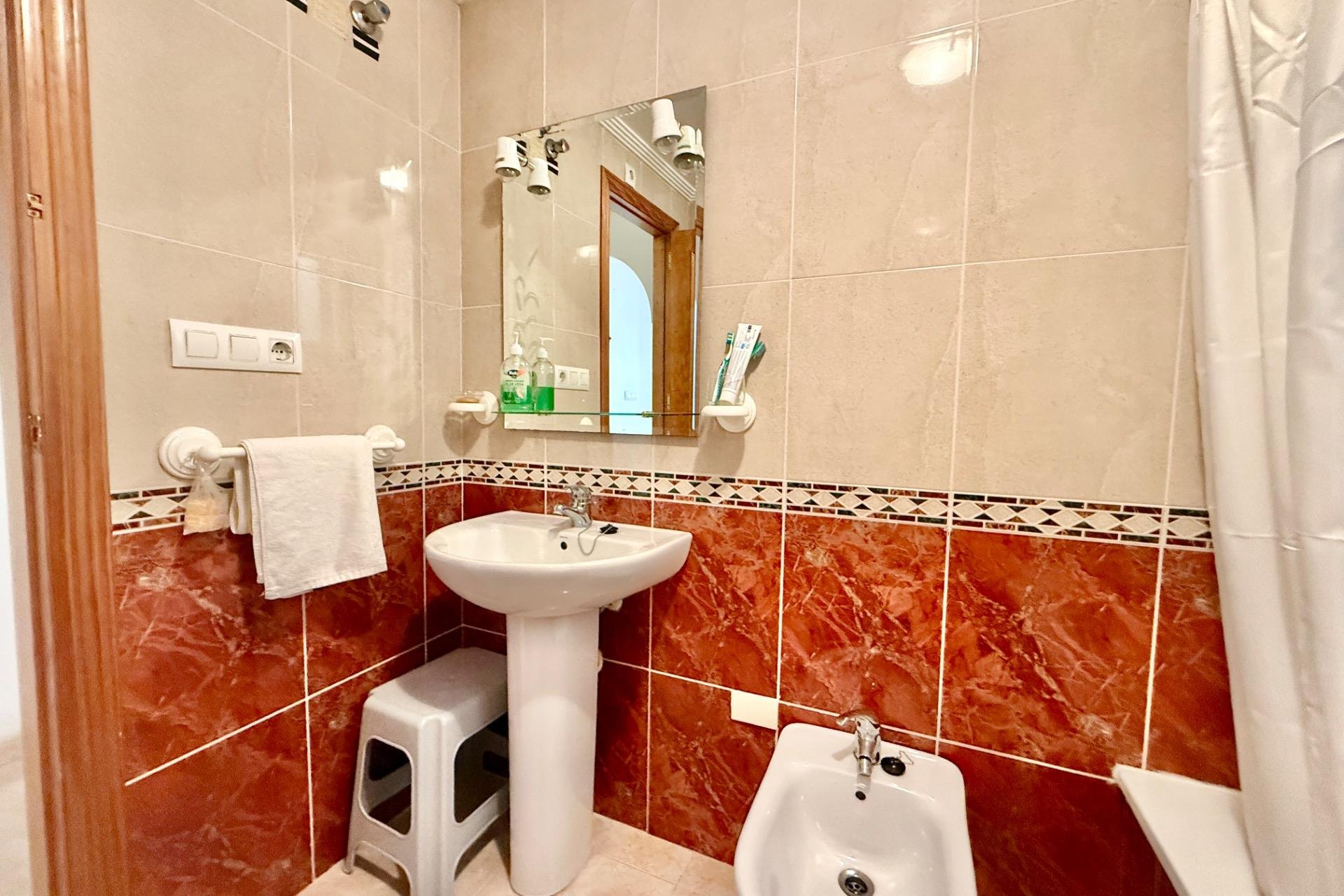 Revânzare - Apartament -
Torrevieja - Centro