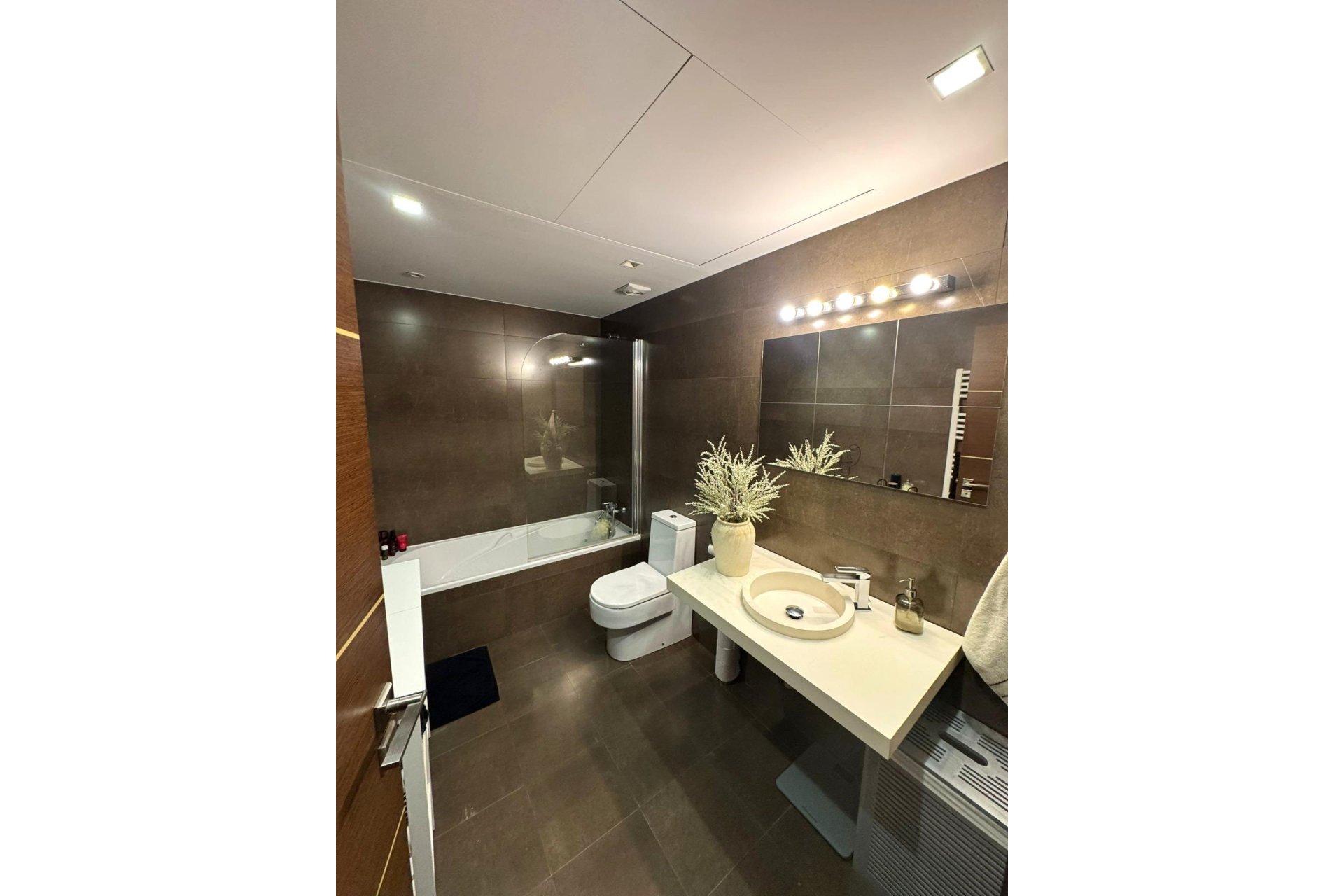 Revânzare - Apartament -
Torrevieja - Centro