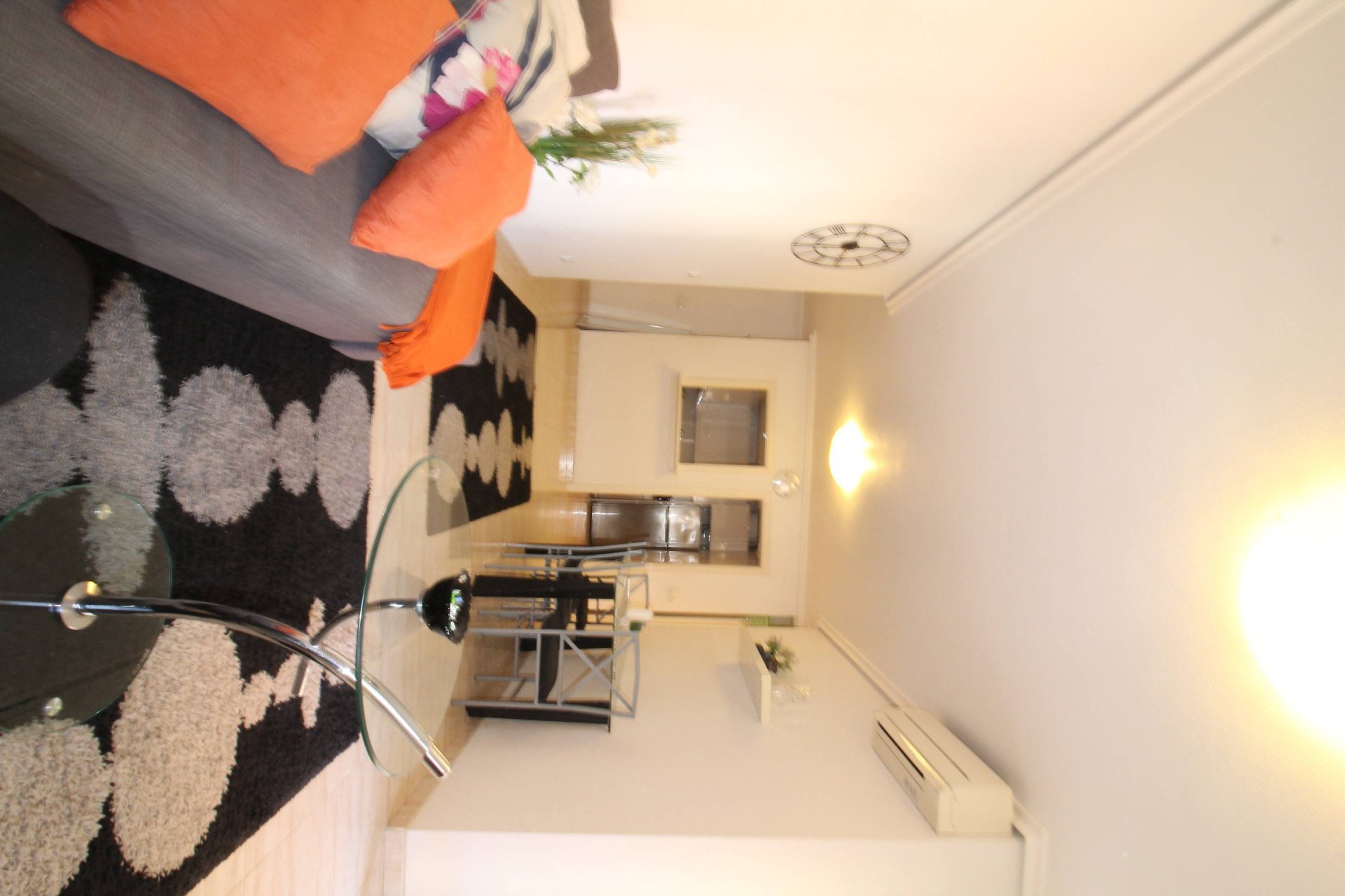 Revânzare - Apartament -
Torrevieja - Centro