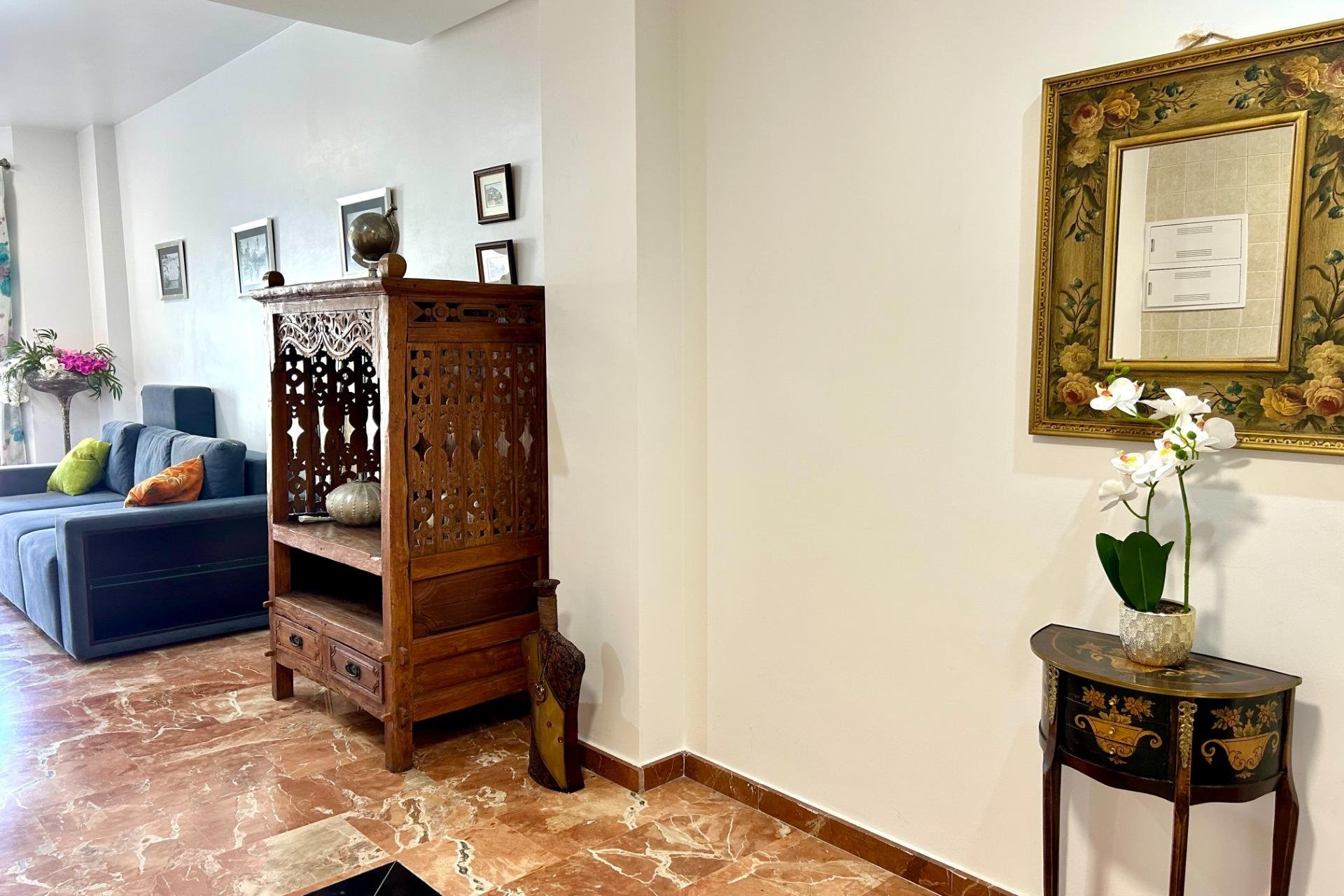 Revânzare - Apartament -
Torrevieja - Centro