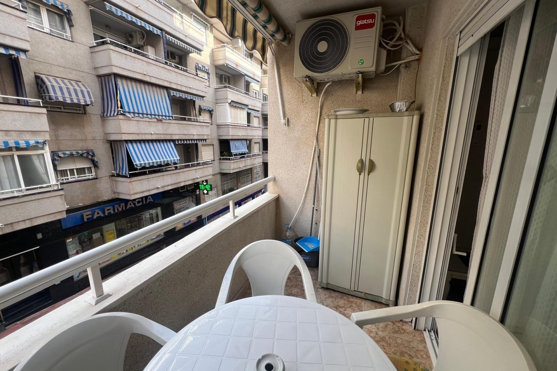 Revânzare - Apartament -
Torrevieja - Centro