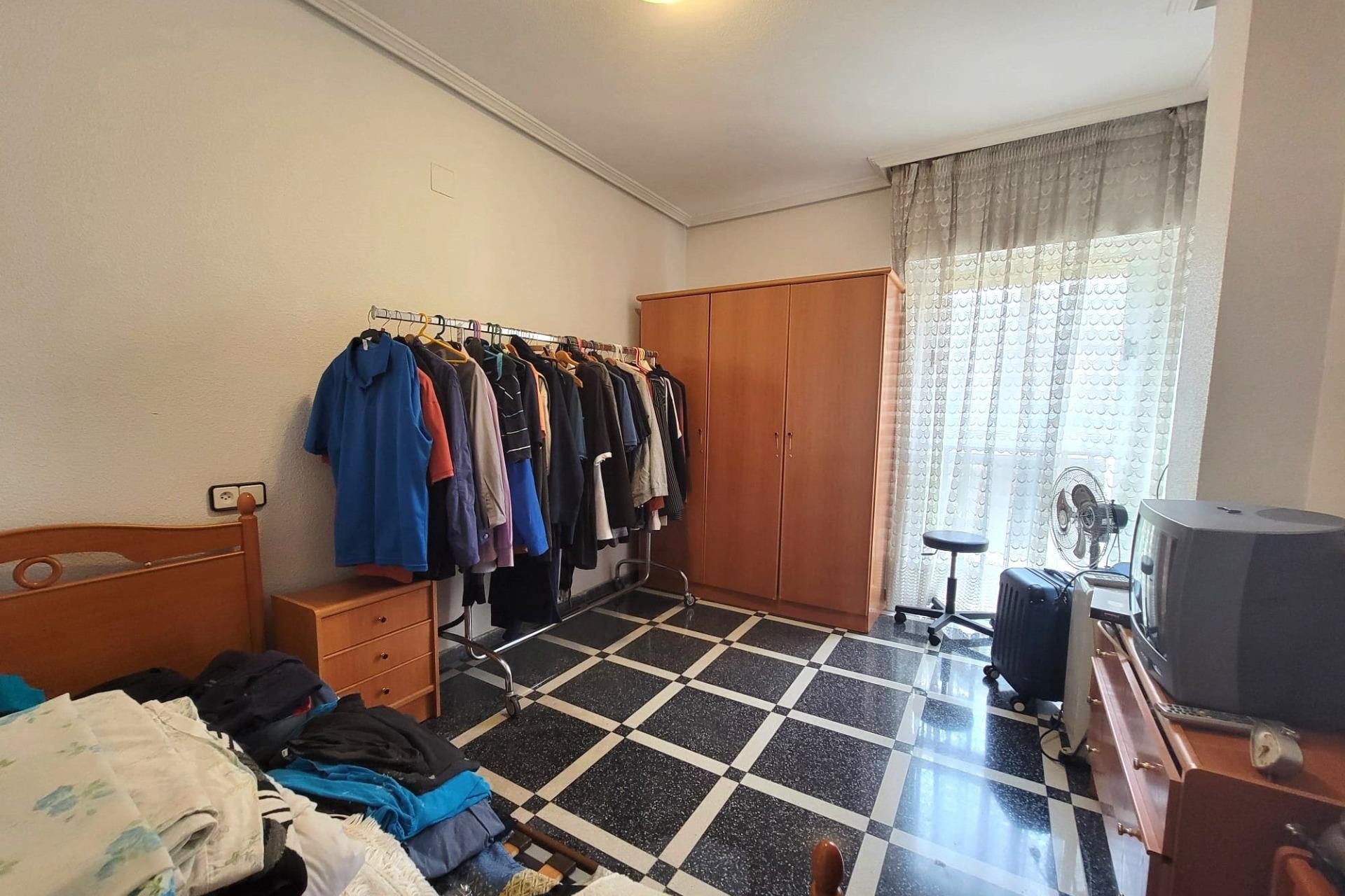 Revânzare - Apartament -
Torrevieja - Centro